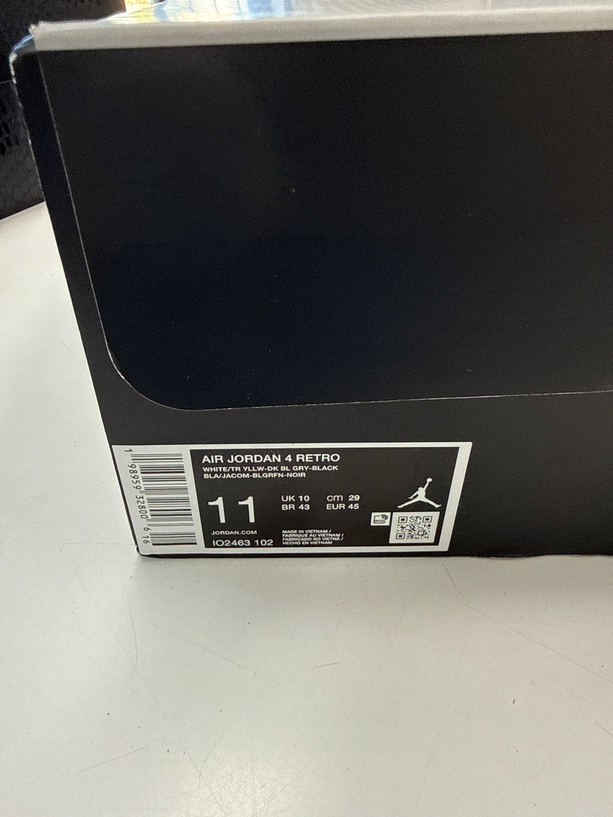 AIR JORDAN 4 TOUR YELLOW 2026 - SIZE 11 (WORN)
