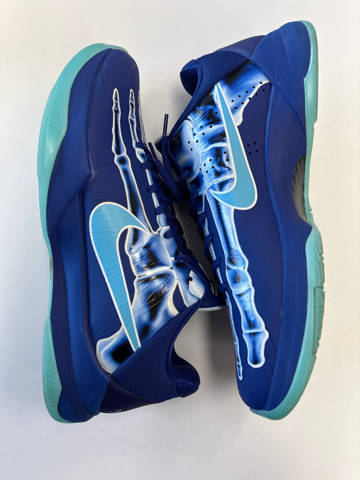 KOBE 5 PROTRO X- RAY - SIZE 13 (WORN)