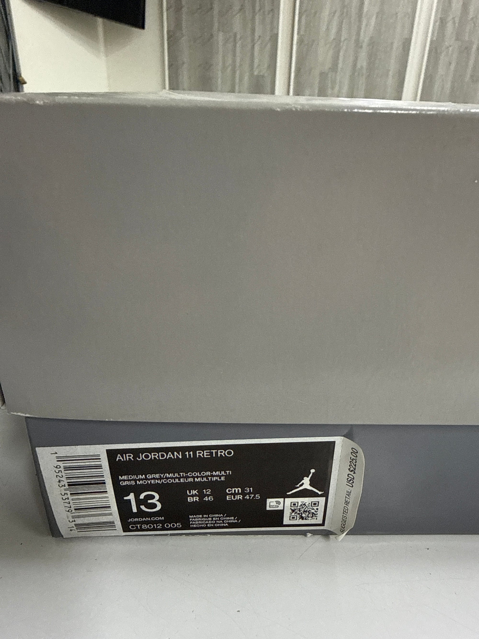 AIR JORDAN 11 COOL GREY 2021 - SIZE 13 (WORN)