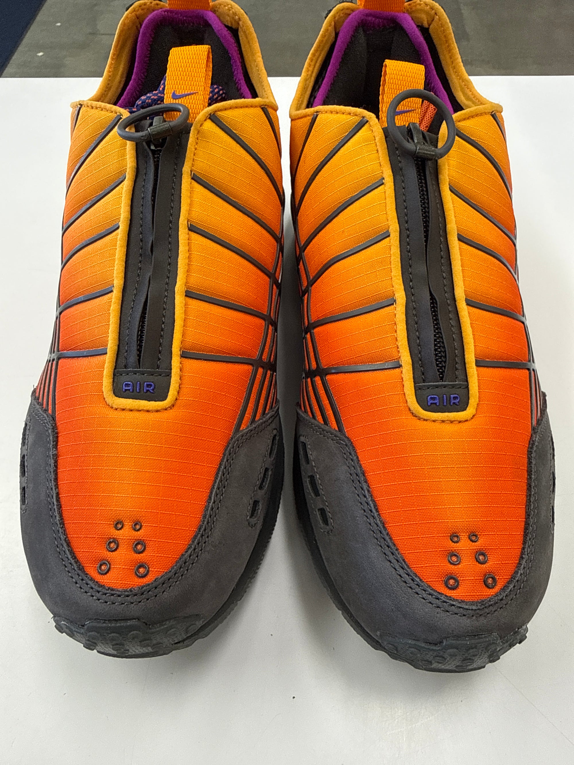 AIR MAX SUNDER KIDS OF IMMIGRANTS SUNRISE - SIZE 9.5 (WORN)