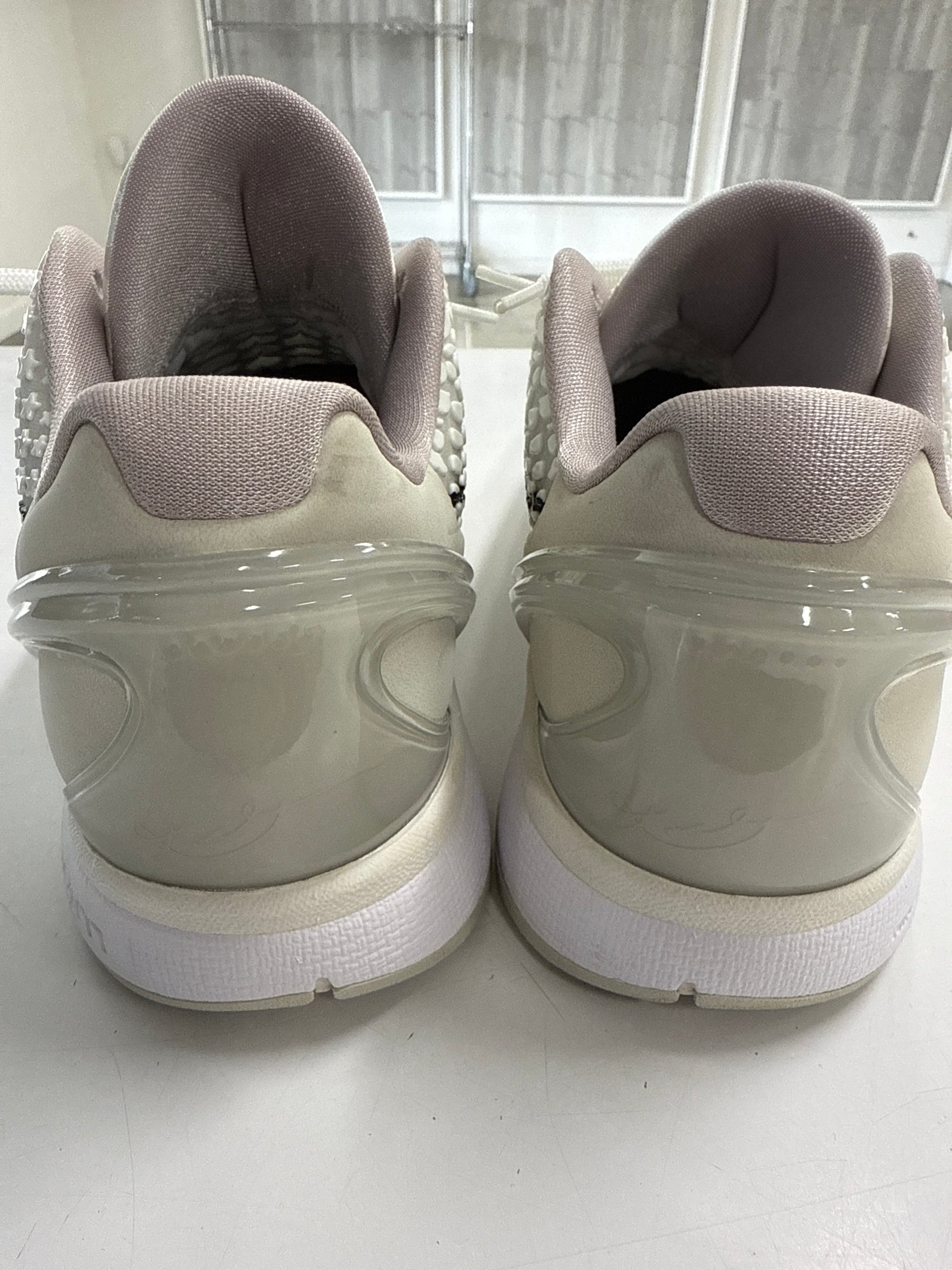 KOBE 6 PROTRO ALL-STAR SAIL - SIZE 8.5 (WORN)