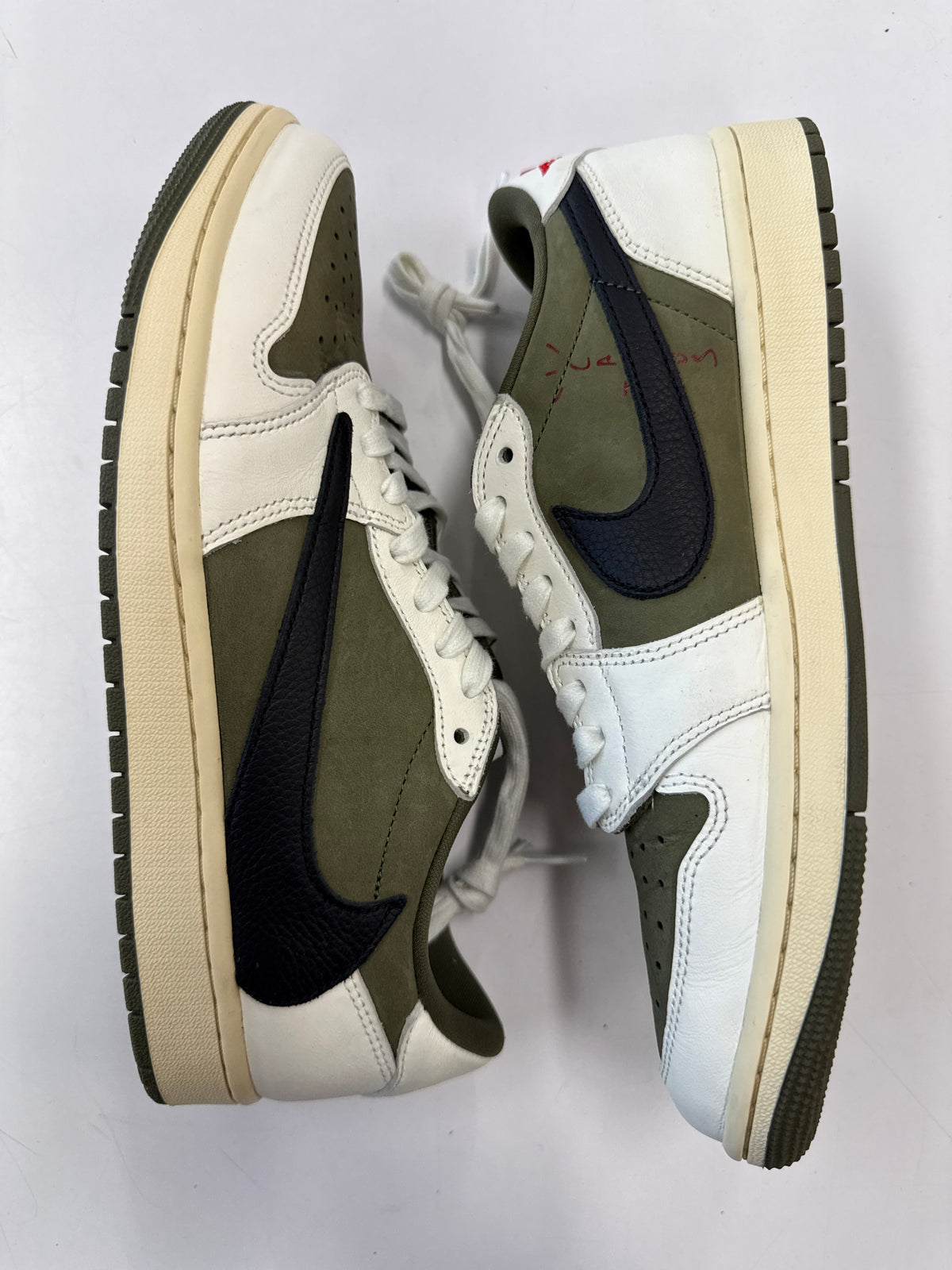 AIR JORDAN 1 LOW TRAVIS SCOTT OLIVE - SIZE 9.5 (WORN)