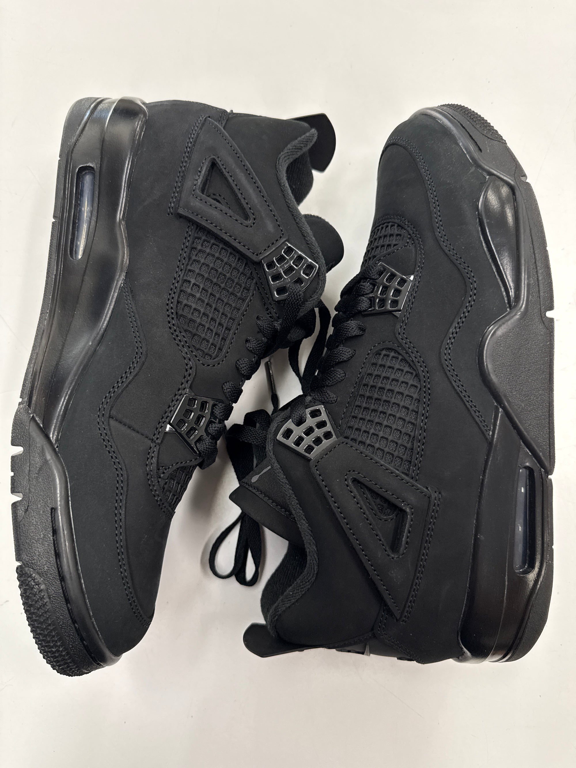 AIR JORDAN 4 BLACK CAT 2025 - SIZE 10.5 (WORN ONCE)