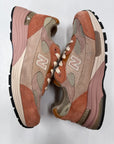 NEW BALANCE 992 JOE FRESHGOODS AGED WELL - SIZE 8.5 (WORN)