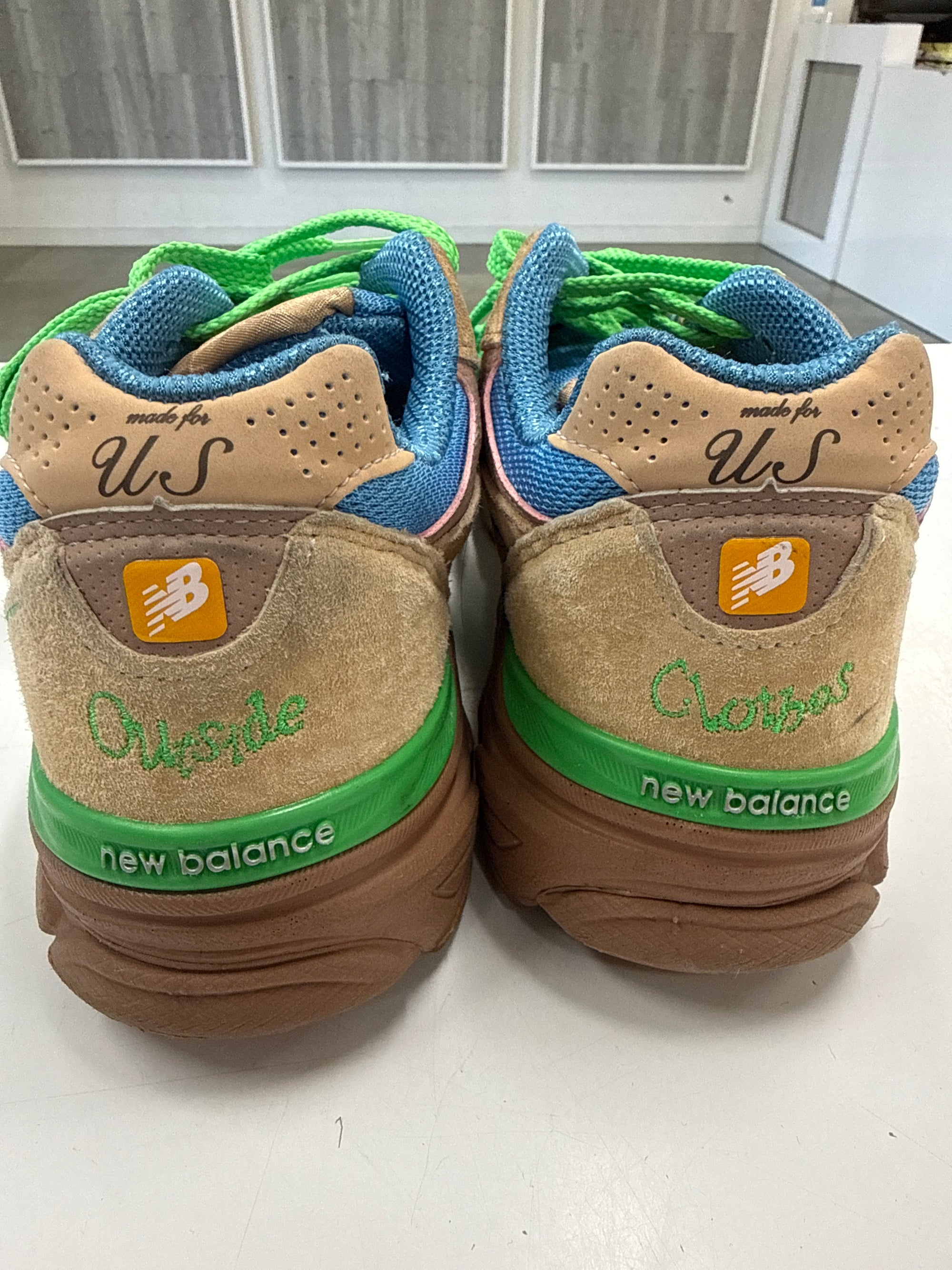 NEW BALANCE 990JG3 - SIZE 9.5 (WORN)