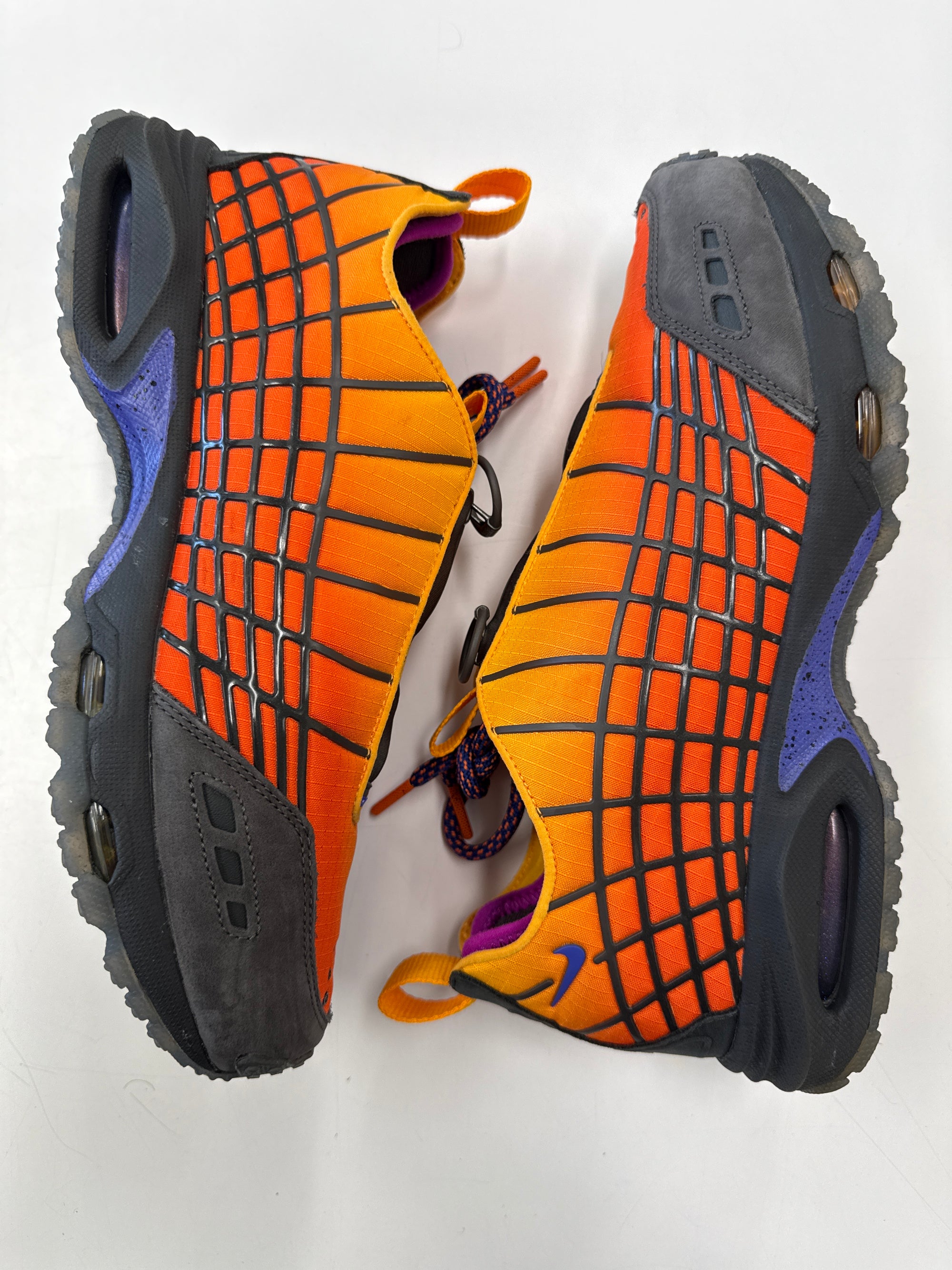 AIR MAX SUNDER KIDS OF IMMIGRANTS SUNRISE - SIZE 9.5 (WORN)