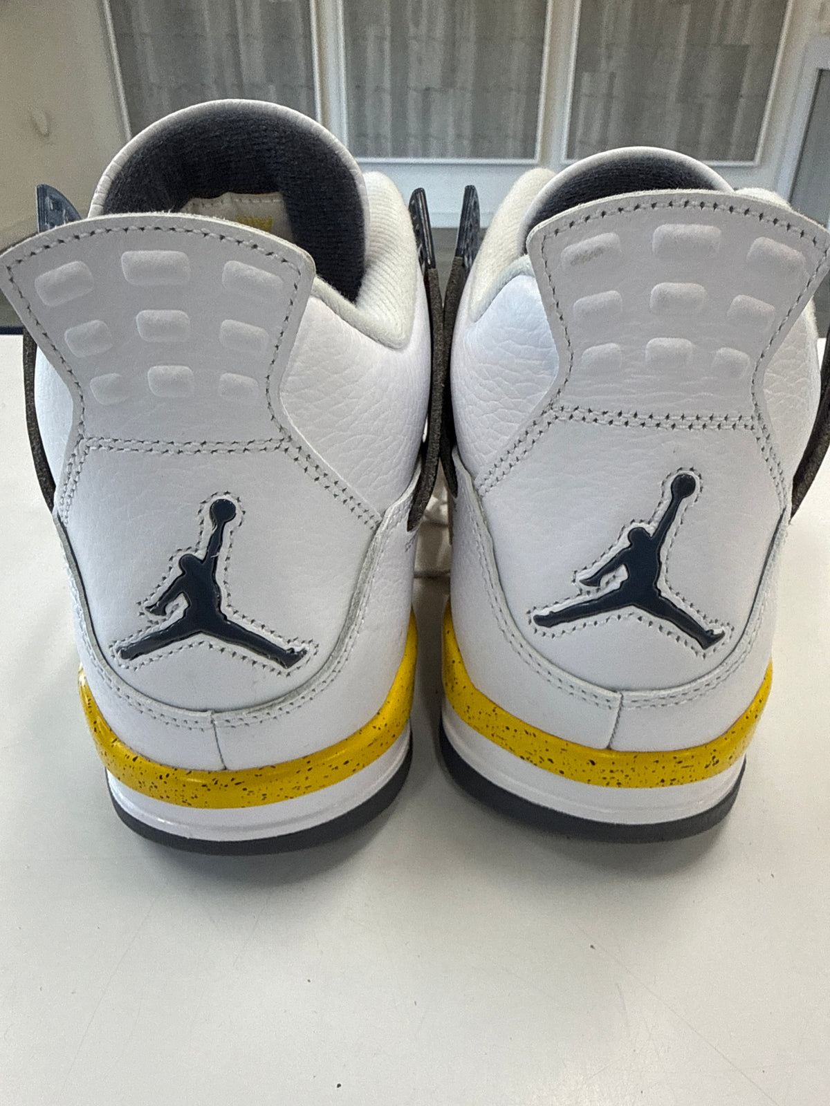AIR JORDAN 4 TOUR YELLOW 2026 - SIZE 11 (WORN)