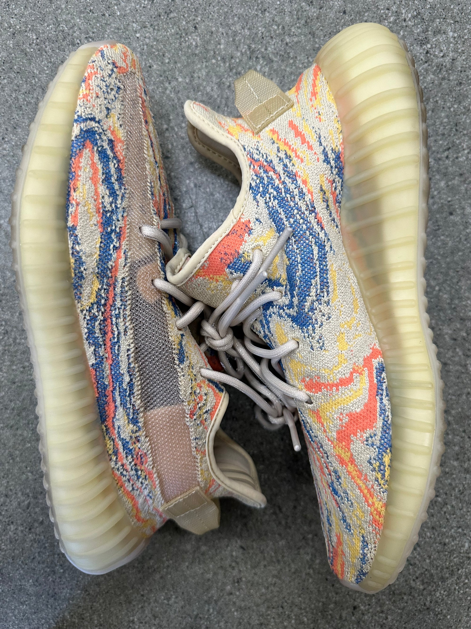 YEEZY BOOST 350 V2 MX OAT- SIZE 9 (WORN)