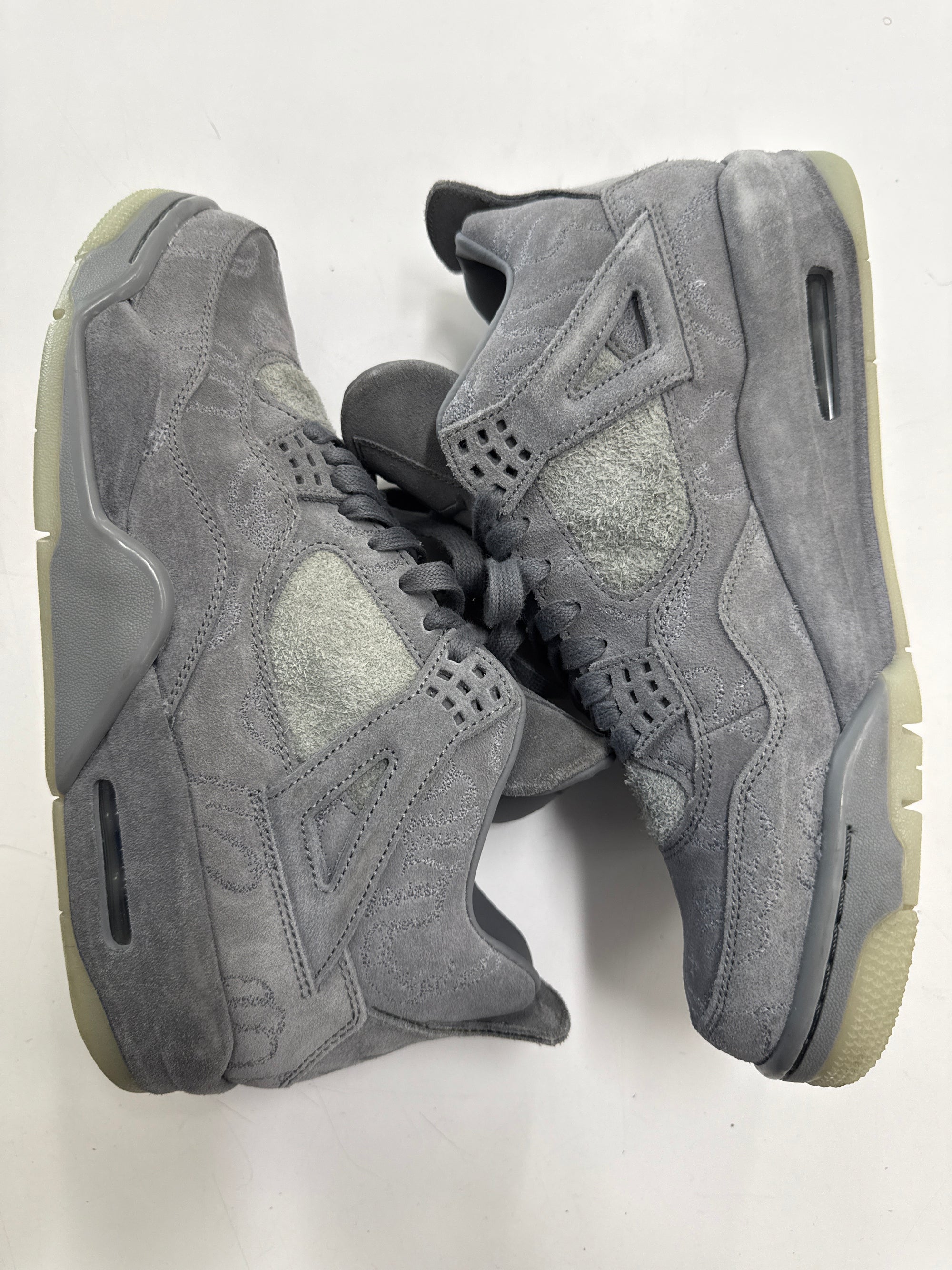 AIR JORDAN 4 KAWS GREY - SIZE 10 (WORN)