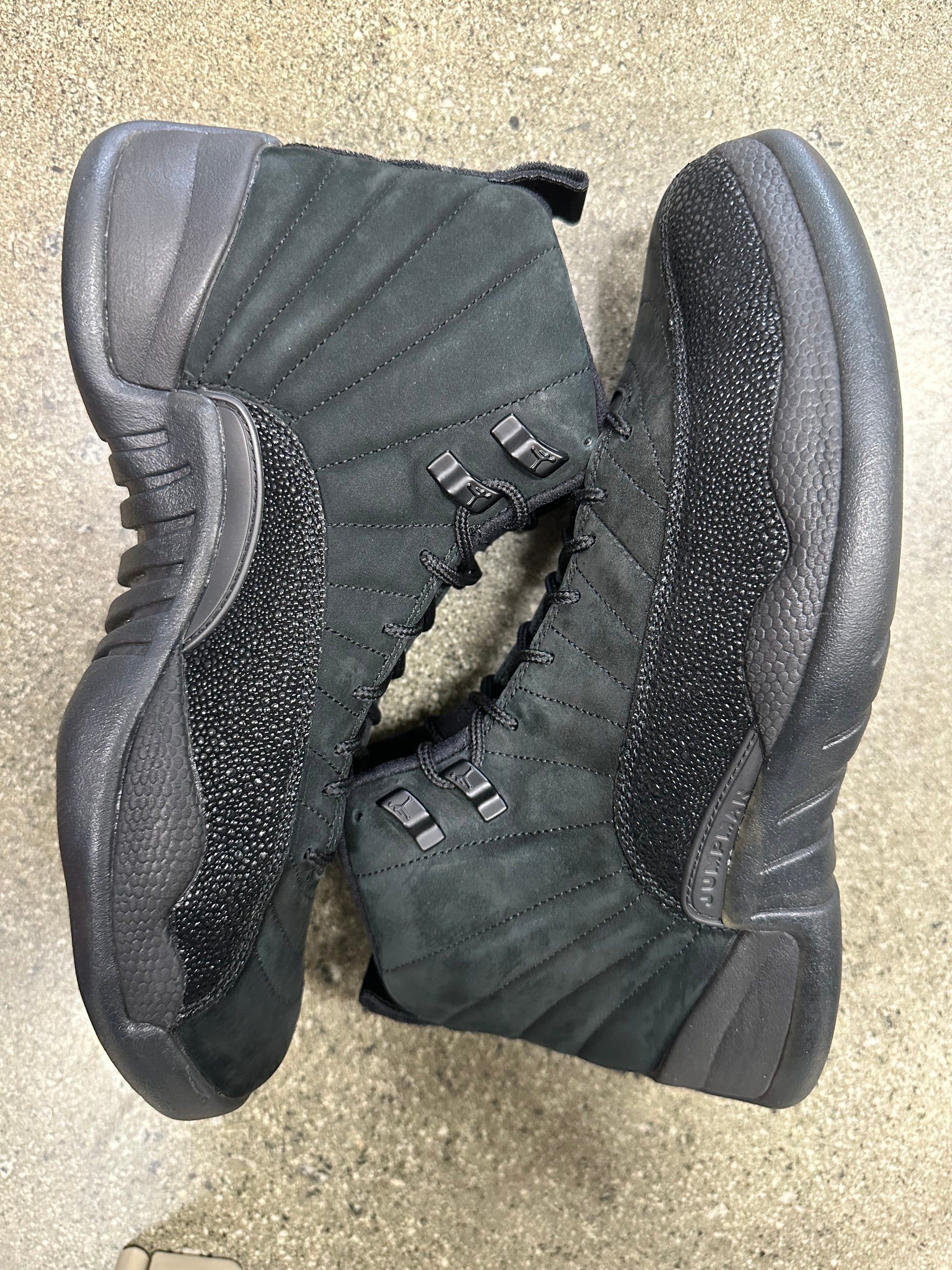 AIR JORDAN 12 OVO BLACK - SIZE 9 (WORN)