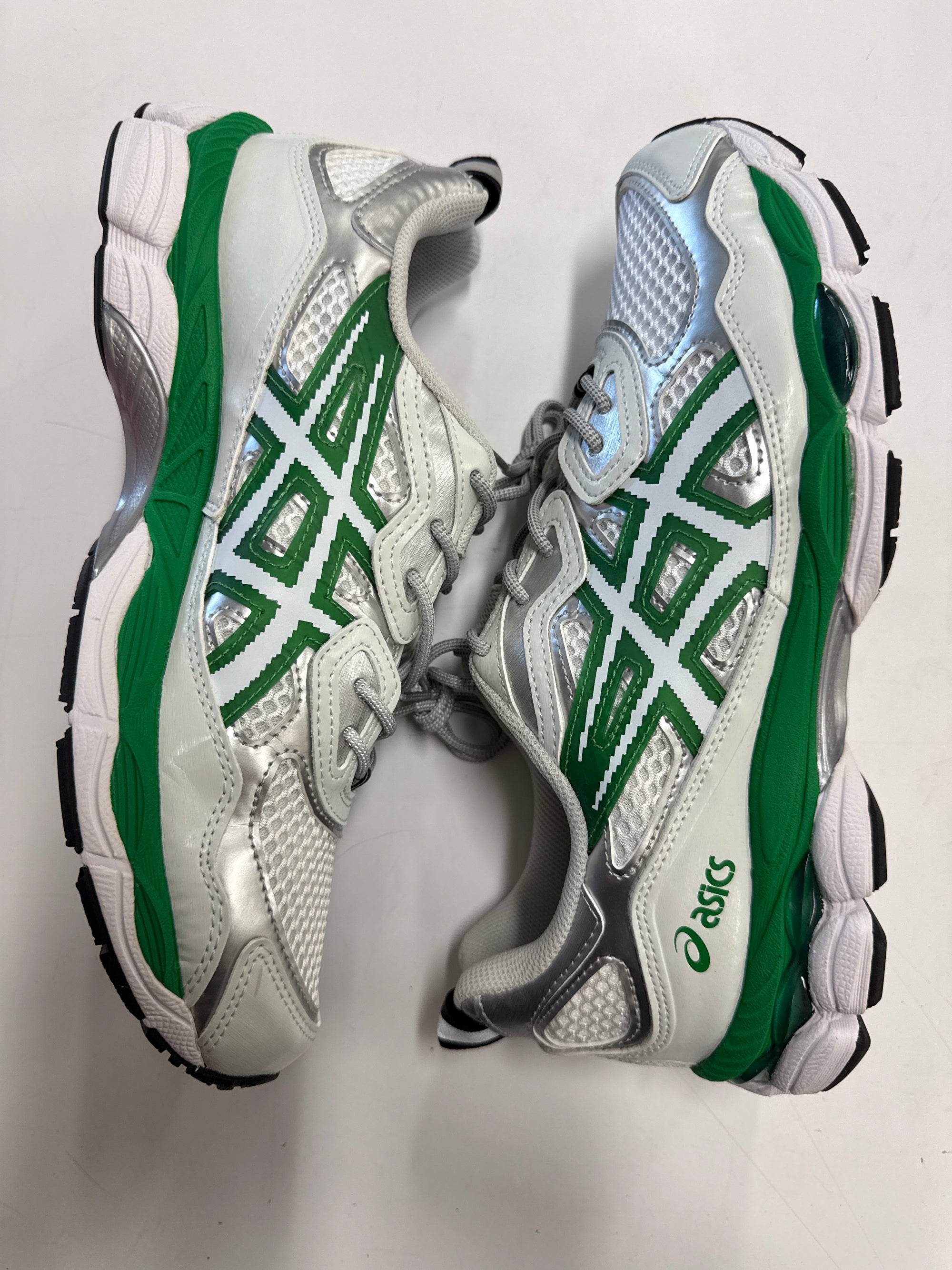 ASICS GEL NYC HIDDEN NY - SIZE 10.5 (WORN)