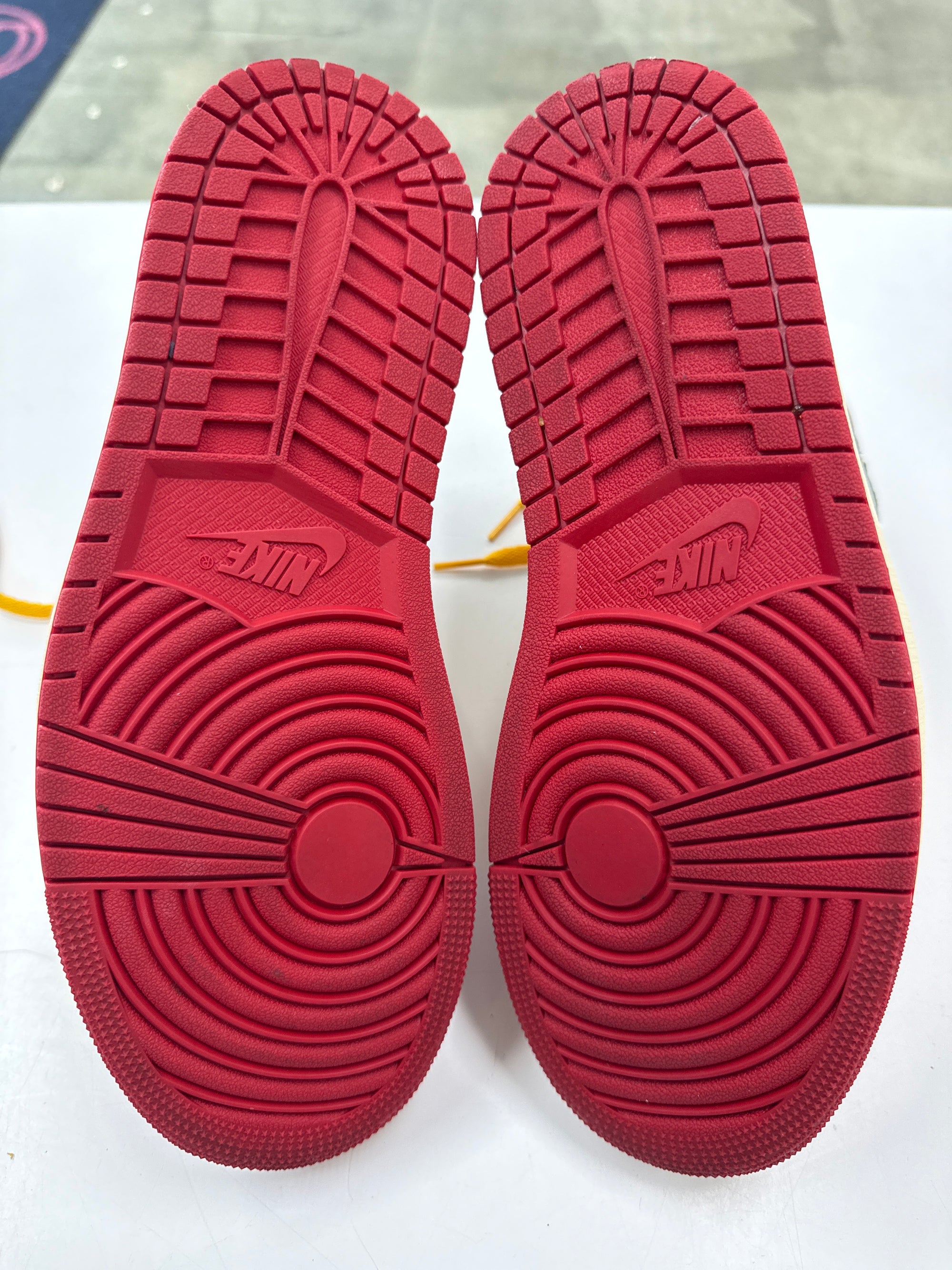 AIR JORDAN 1 HIGH UNION CHICAGO SHADOW - SIZE 9 (WORN)