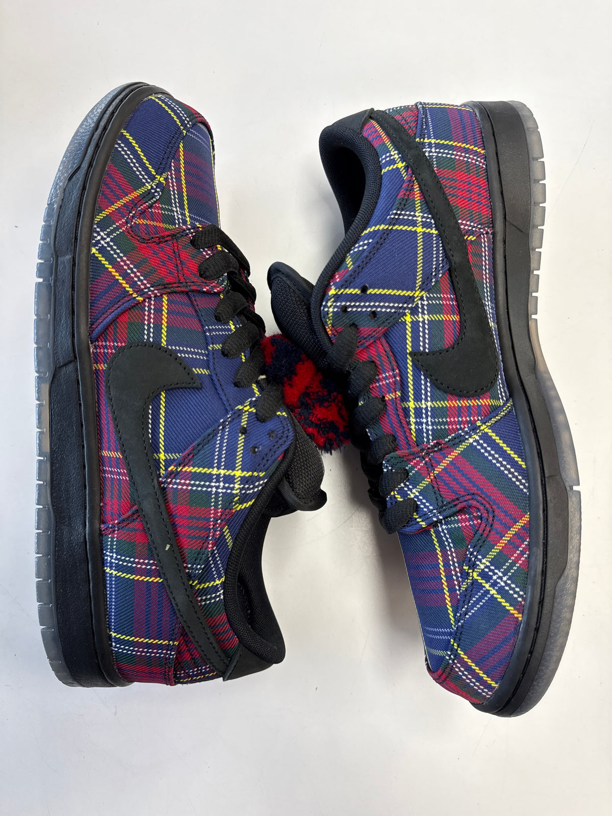 SB DUNK LOW NARDWUAR - SIZE 10.5 (WORN)