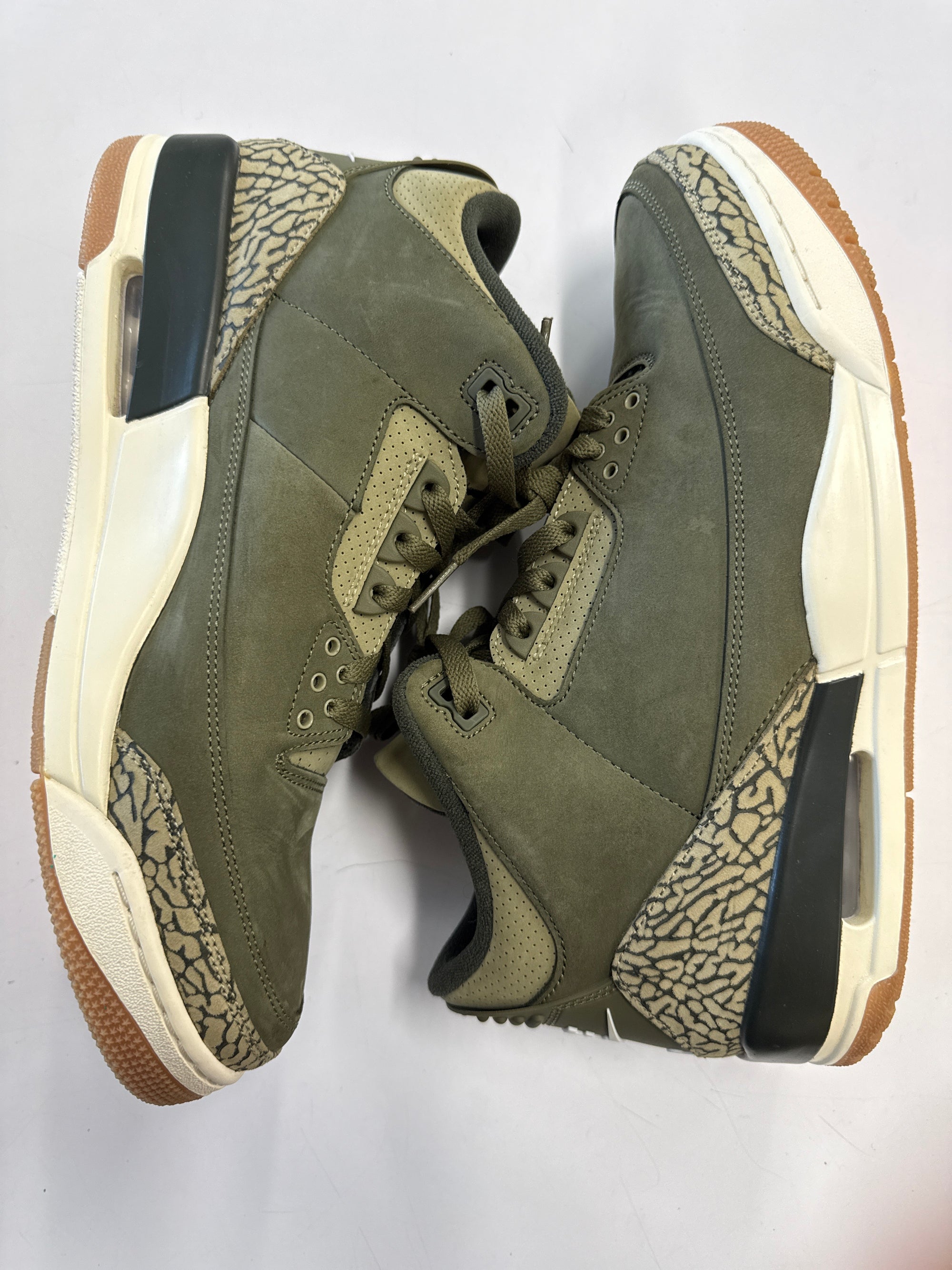 AIR JORDAN 3 FAMILY AFFAIR - SIZE 12 (WORN)