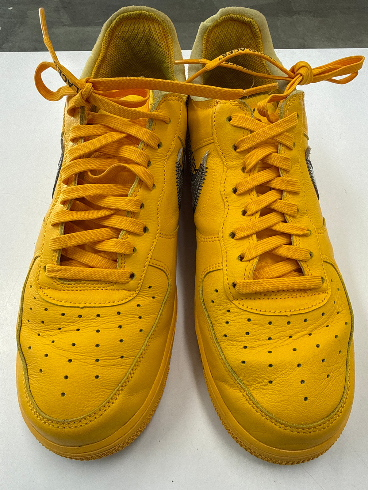 OFF WHITE AIR FORCE 1 LOW UNIVERSITY GOLD - SIZE 10 (WORN)