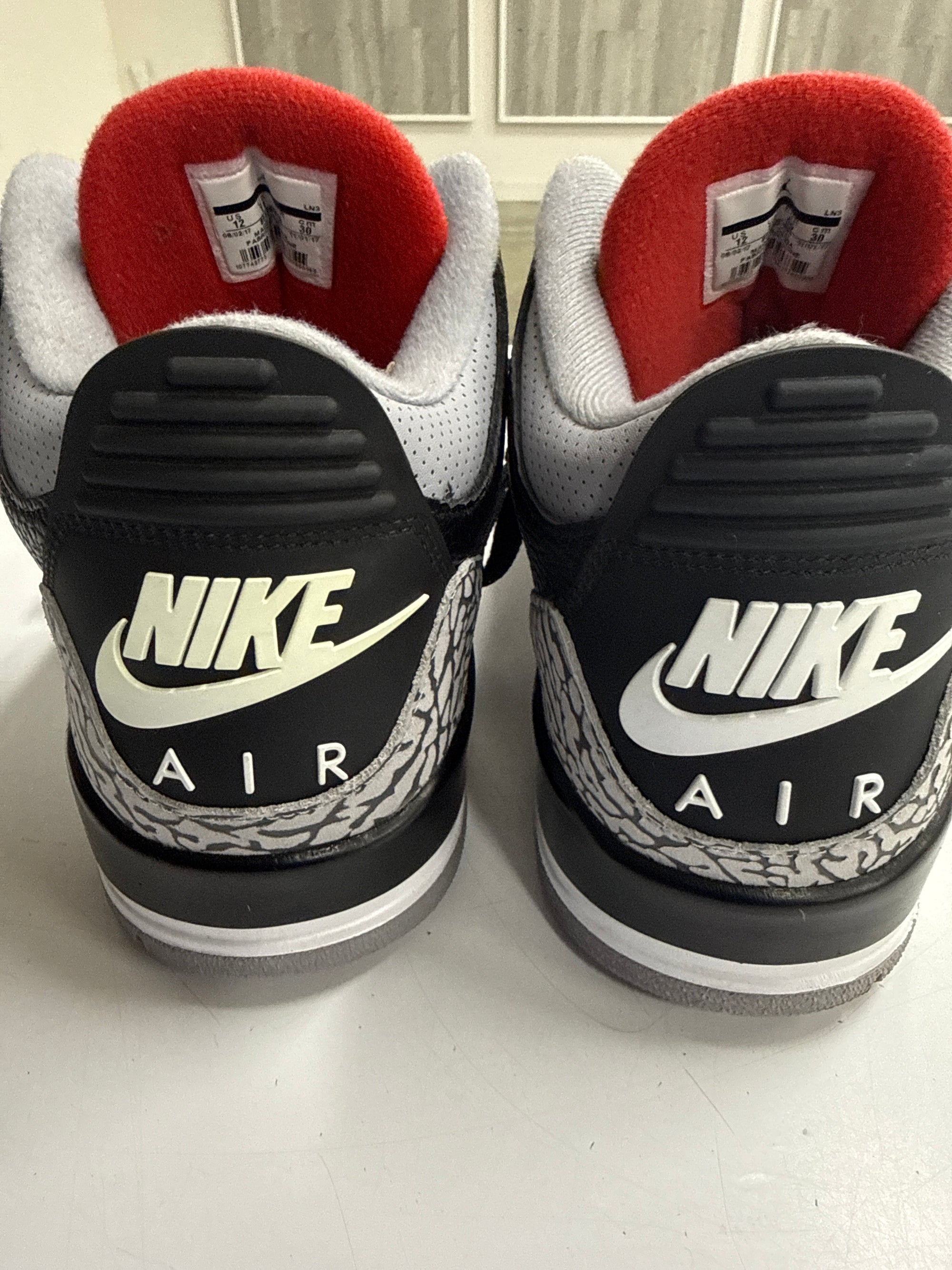 AIR JORDAN 3 BLACK CEMENT 2018 - SIZE 12 (WORN)