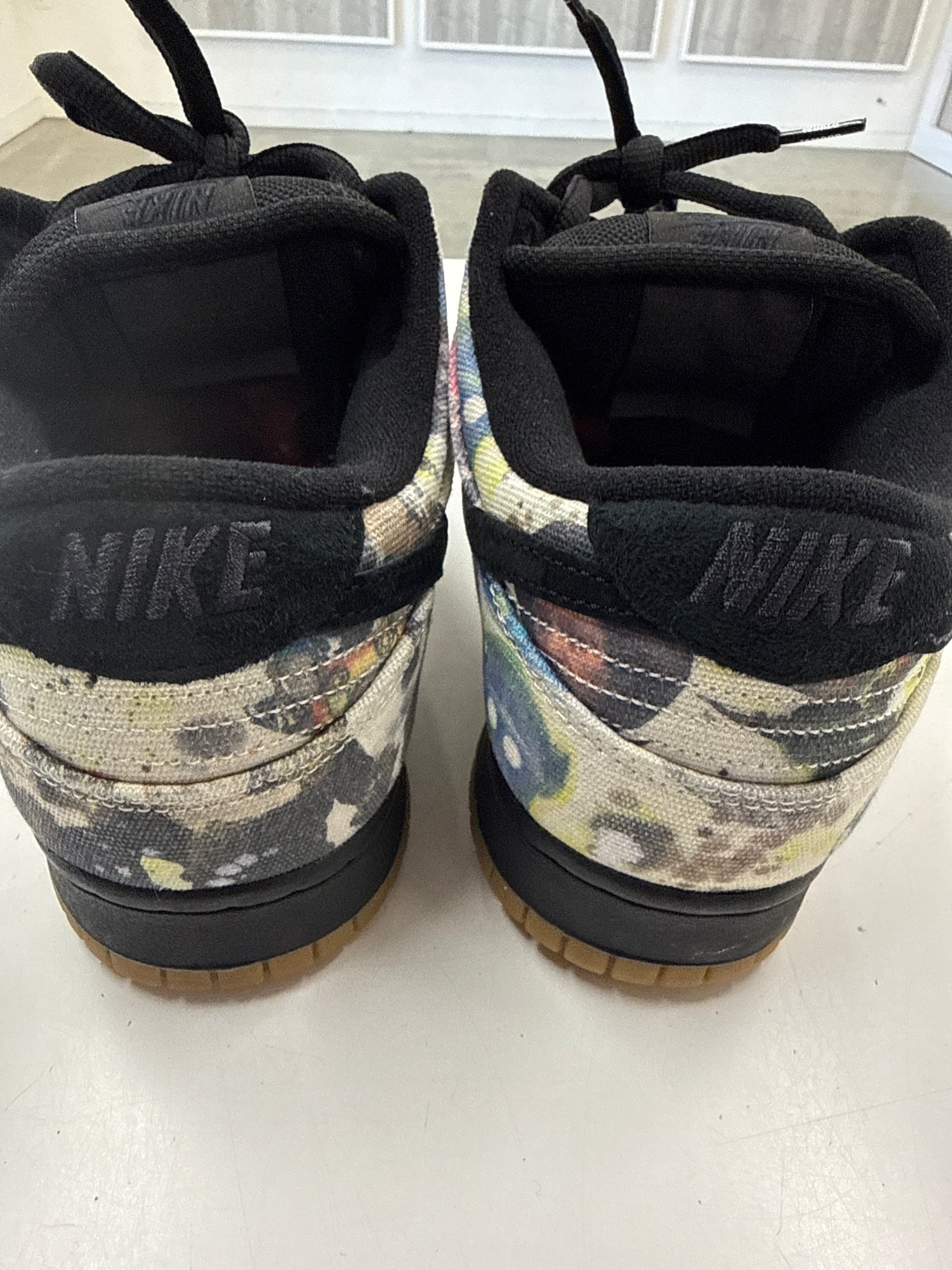 SB DUNK LOW SUPREME RAMMELLZEE - SIZE 11 (WORN)