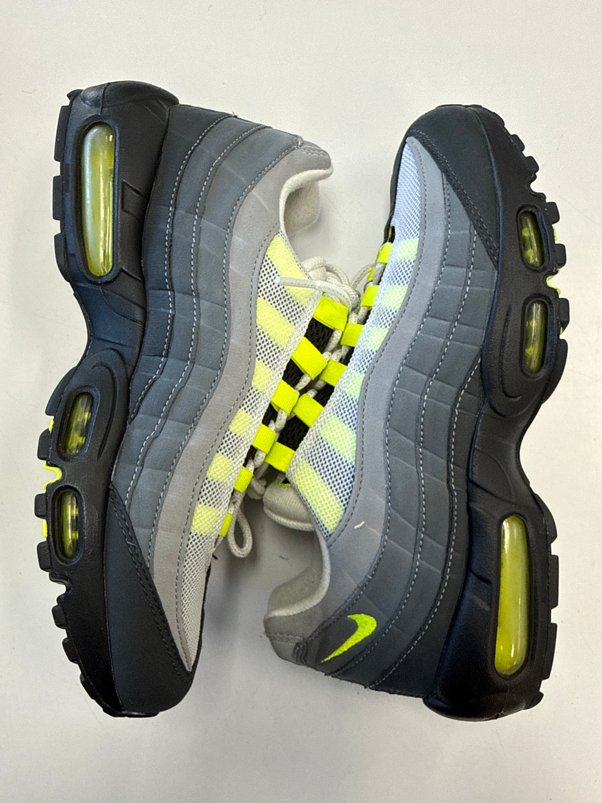 AIR MAX 95 OG NEON 2020 - SIZE 9.5 (WORN)