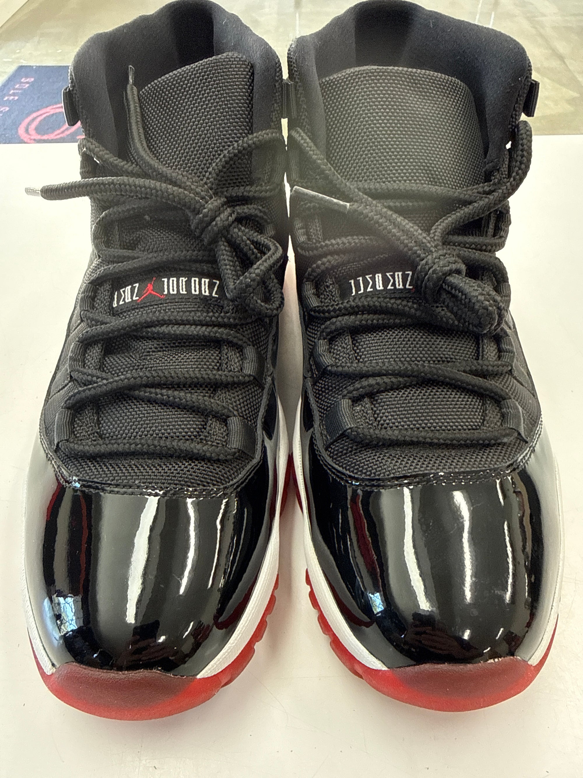 AIR JORDAN 11 BRED 2012 - SIZE 10.5 (WORN)