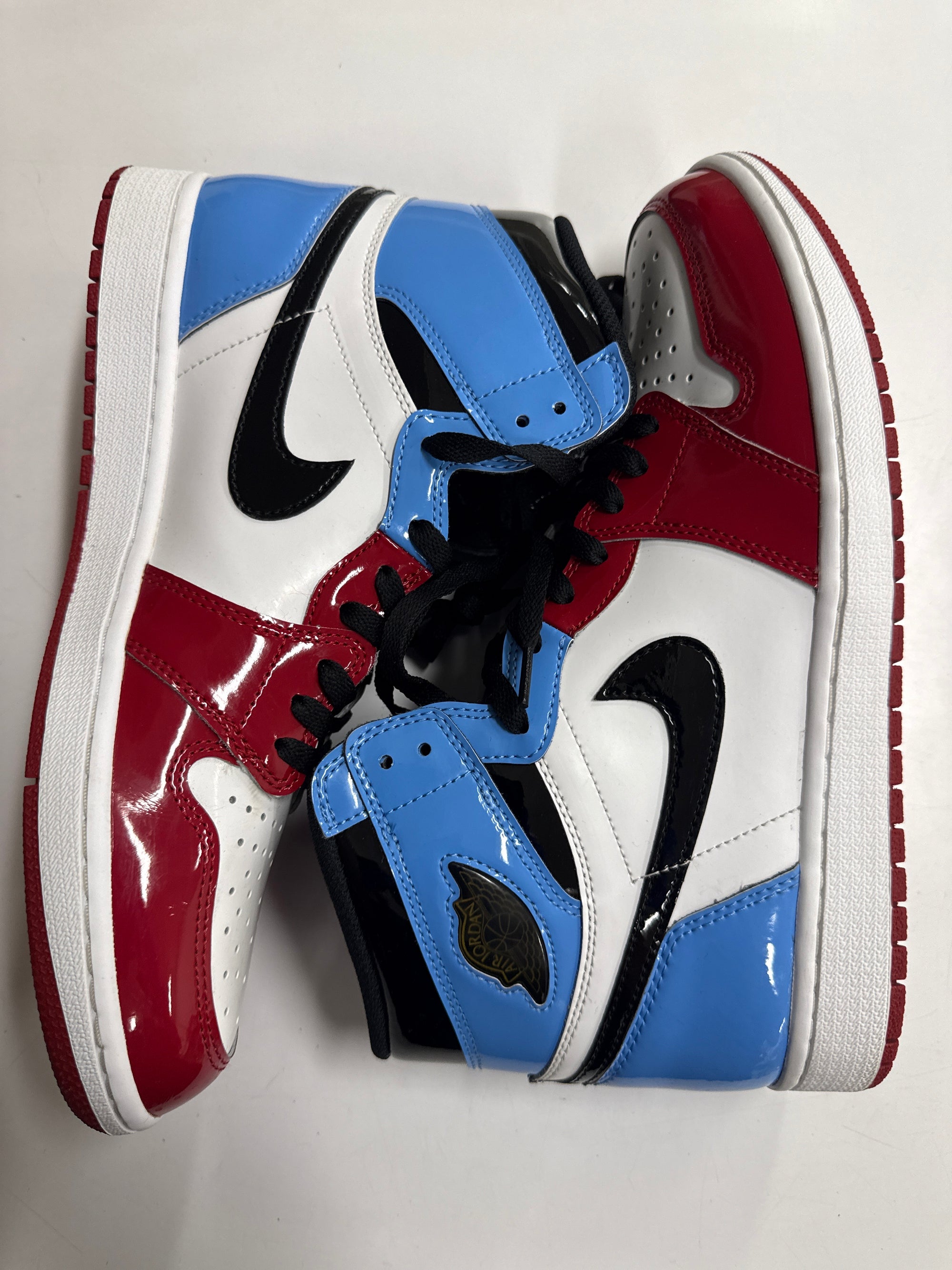 AIR JORDAN 1 HIGH UNC FEARLESS UNC CHICAGO - SIZE 12 (WORN)