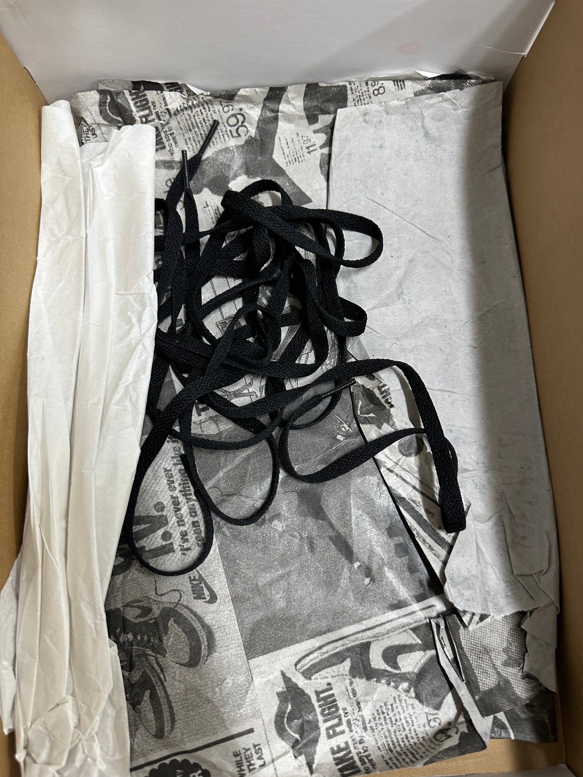 AIR JORDAN 1 LOST AND FOUND - SIZE 12 (WORN)