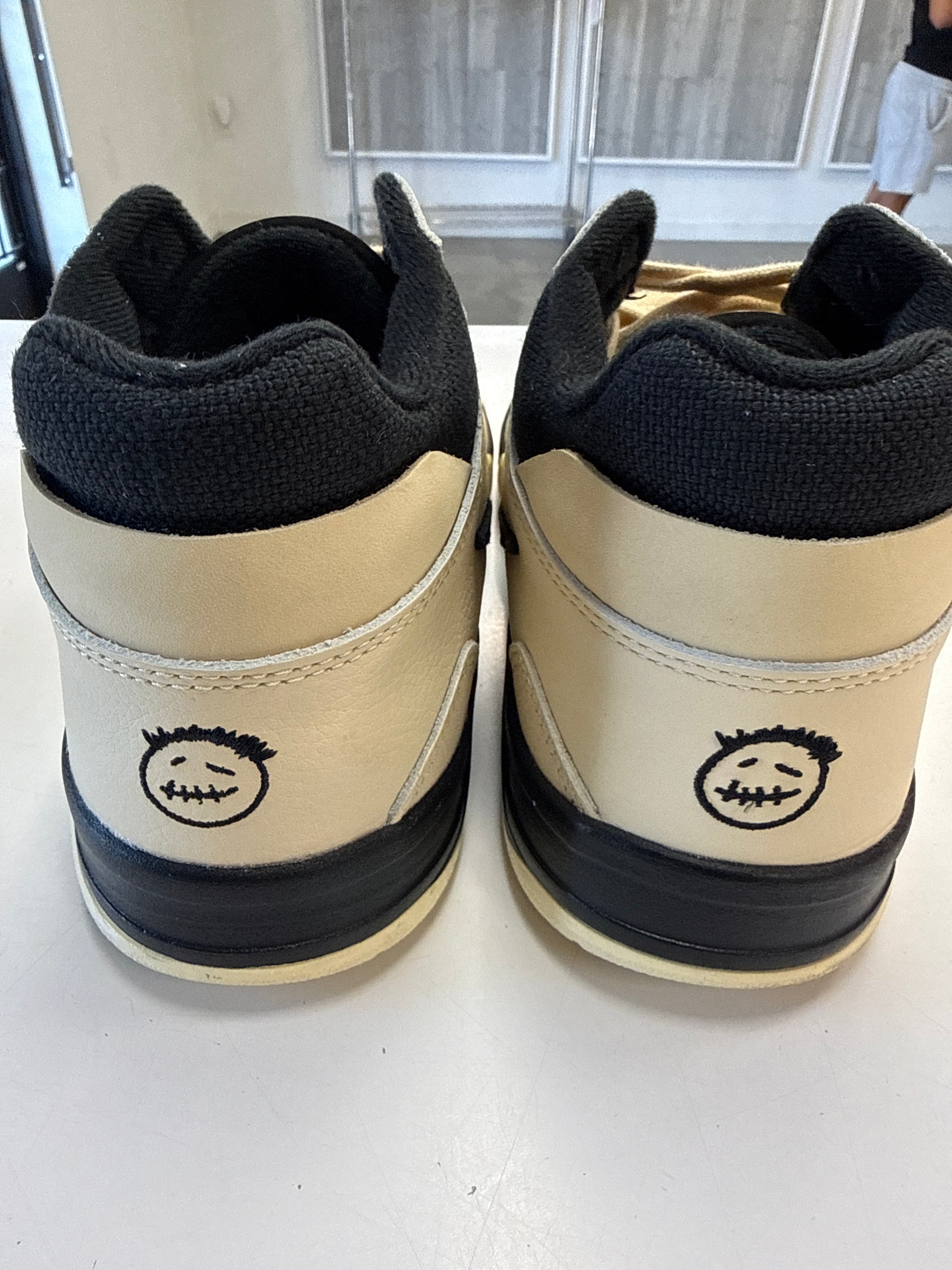 JUMPMAN JACK TRAVIS SCOTT BRIGHT CACTUS - SIZE 11 (WORN) - SUPER CLEAN