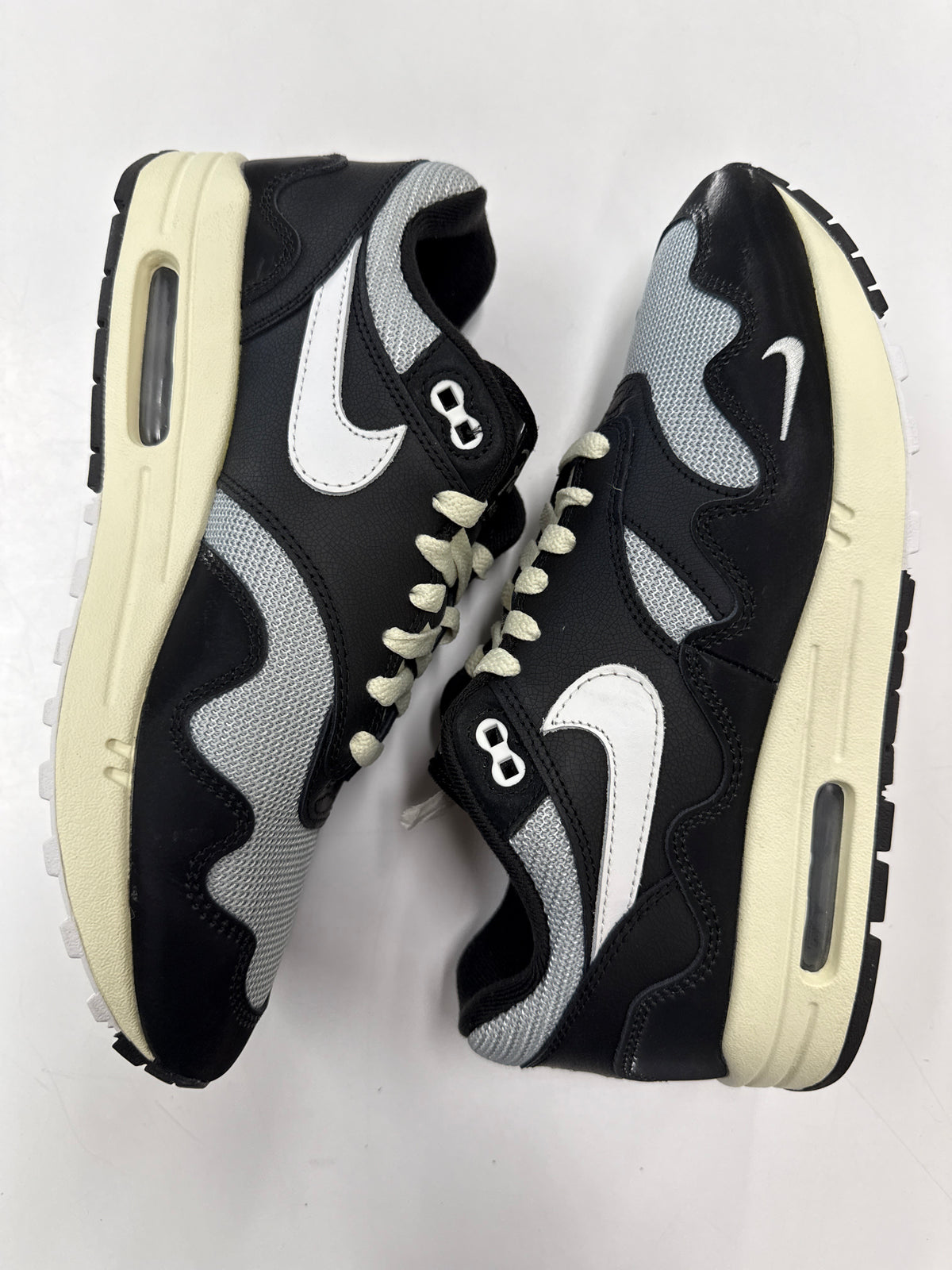 AIR MAX 1 PATTA WAVES BLACK - SIZE 8 (WORN)