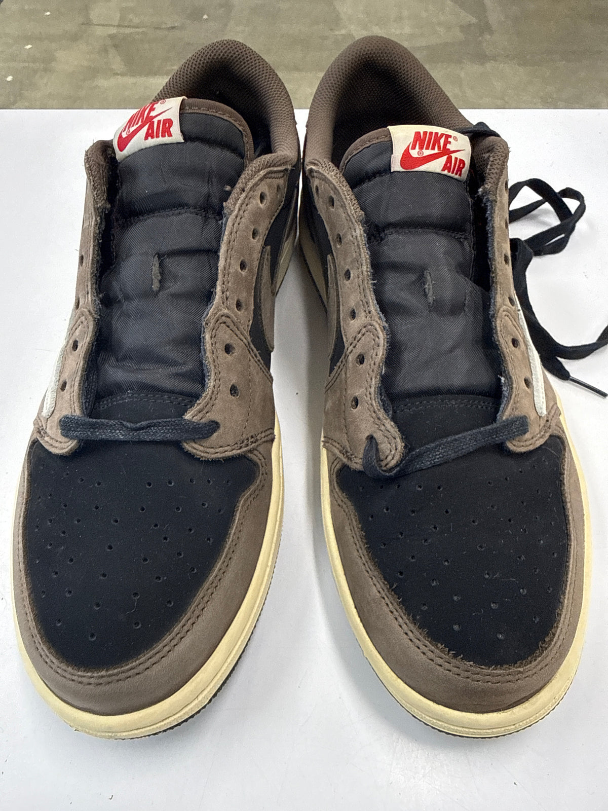 AIR JORDAN 1 LOW TRAVIS SCOTT MOCHA - SIZE 12 (WORN) - SUPER CLEAN