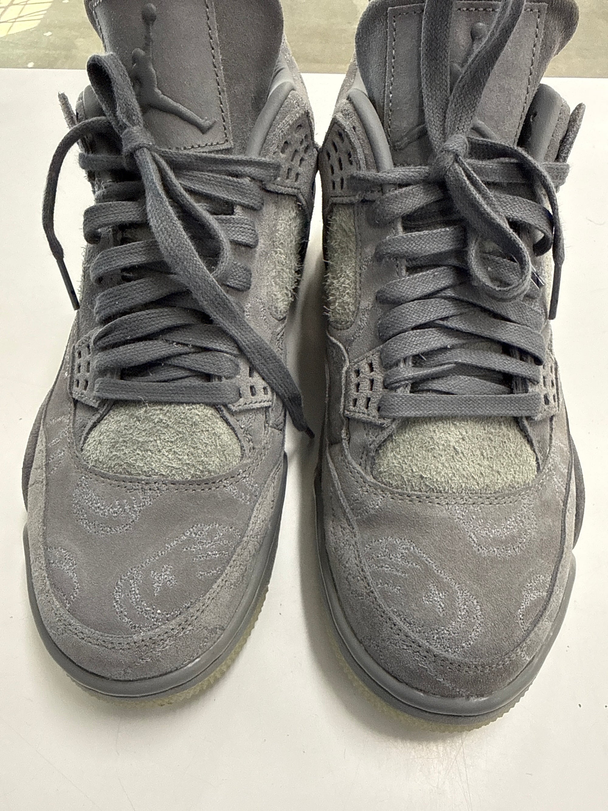 AIR JORDAN 4 KAWS GREY - SIZE 10 (WORN)