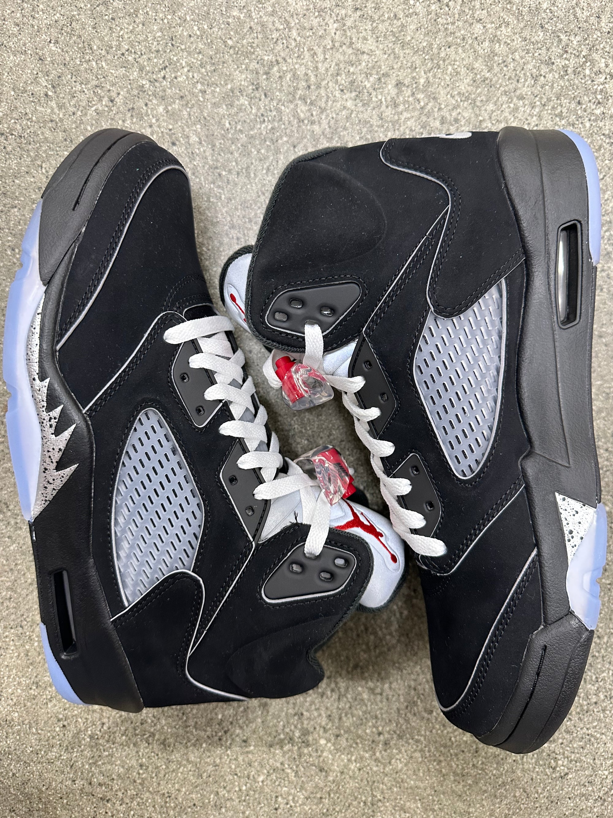 AIR JORDAN 5 BLACK METALLIC REIMAGINED - SIZE 9.5 (WORN)