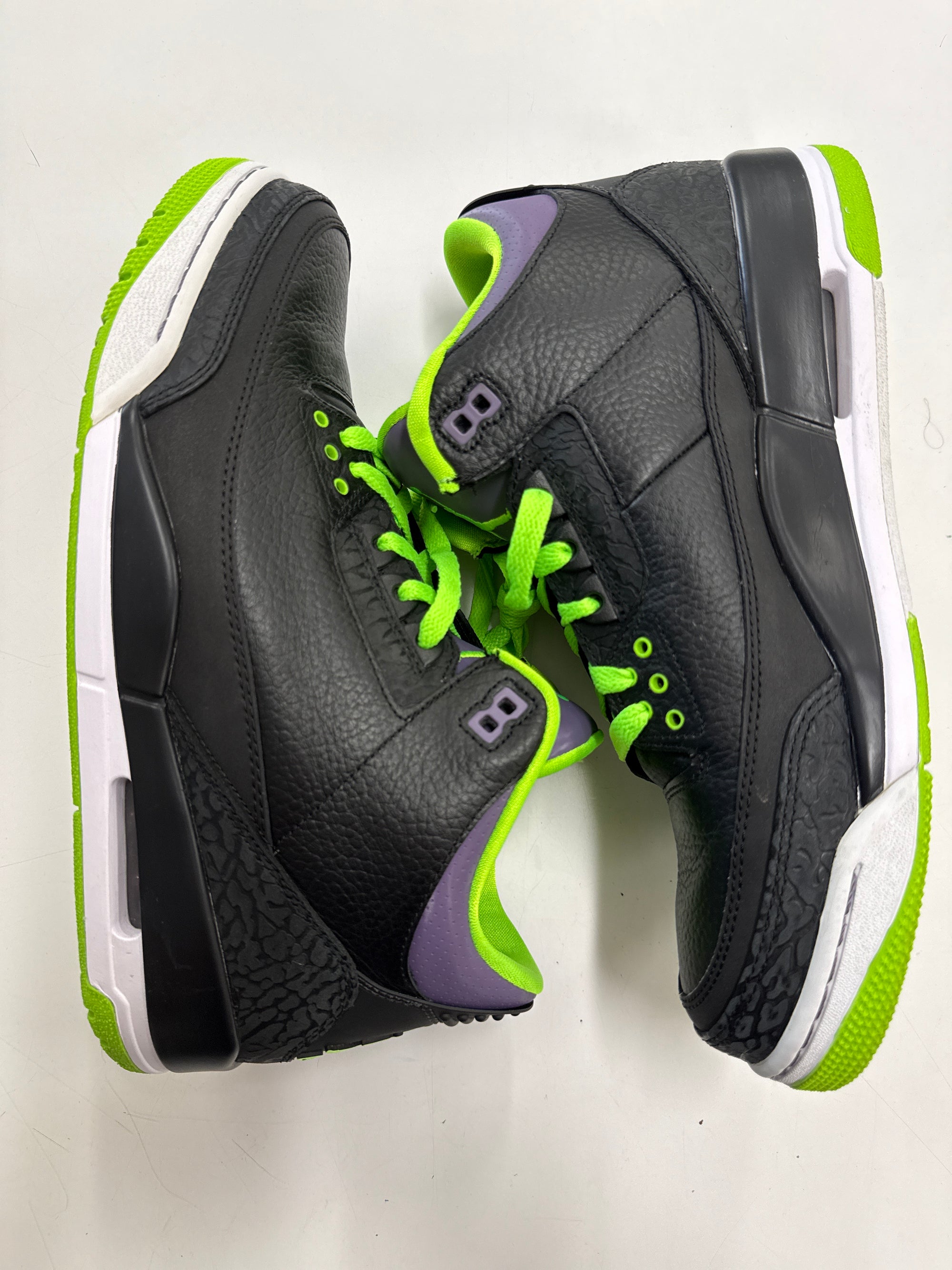 AIR JORDAN 3 JOKER- SIZE 10.5 (WORN)