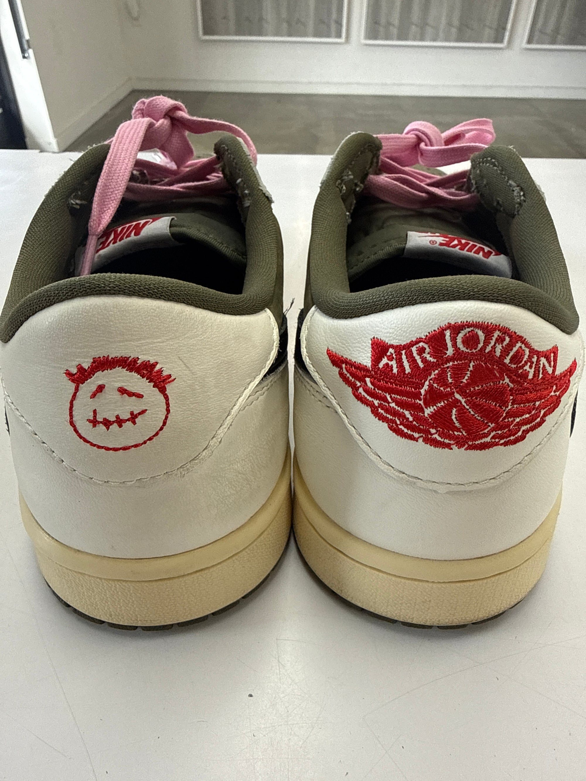 AIR JORDAN 1 LOW TRAVIS SCOTT MEDIUM OLIVE - SIZE 9.5 (WORN)