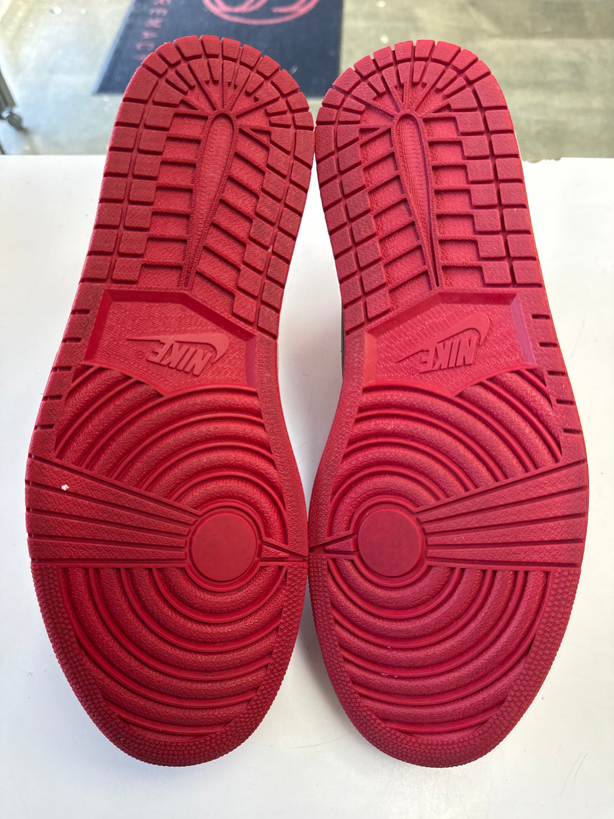 AIR JORDAN 1 HIGH GYM RED 2018 - SIZE 12 (WORN)