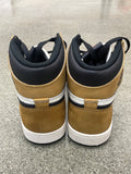 AIR JORDAN 1 ROOKIE OF THE YEAR SIZE 9.5 (WORN - REPLACEMENT BOX)