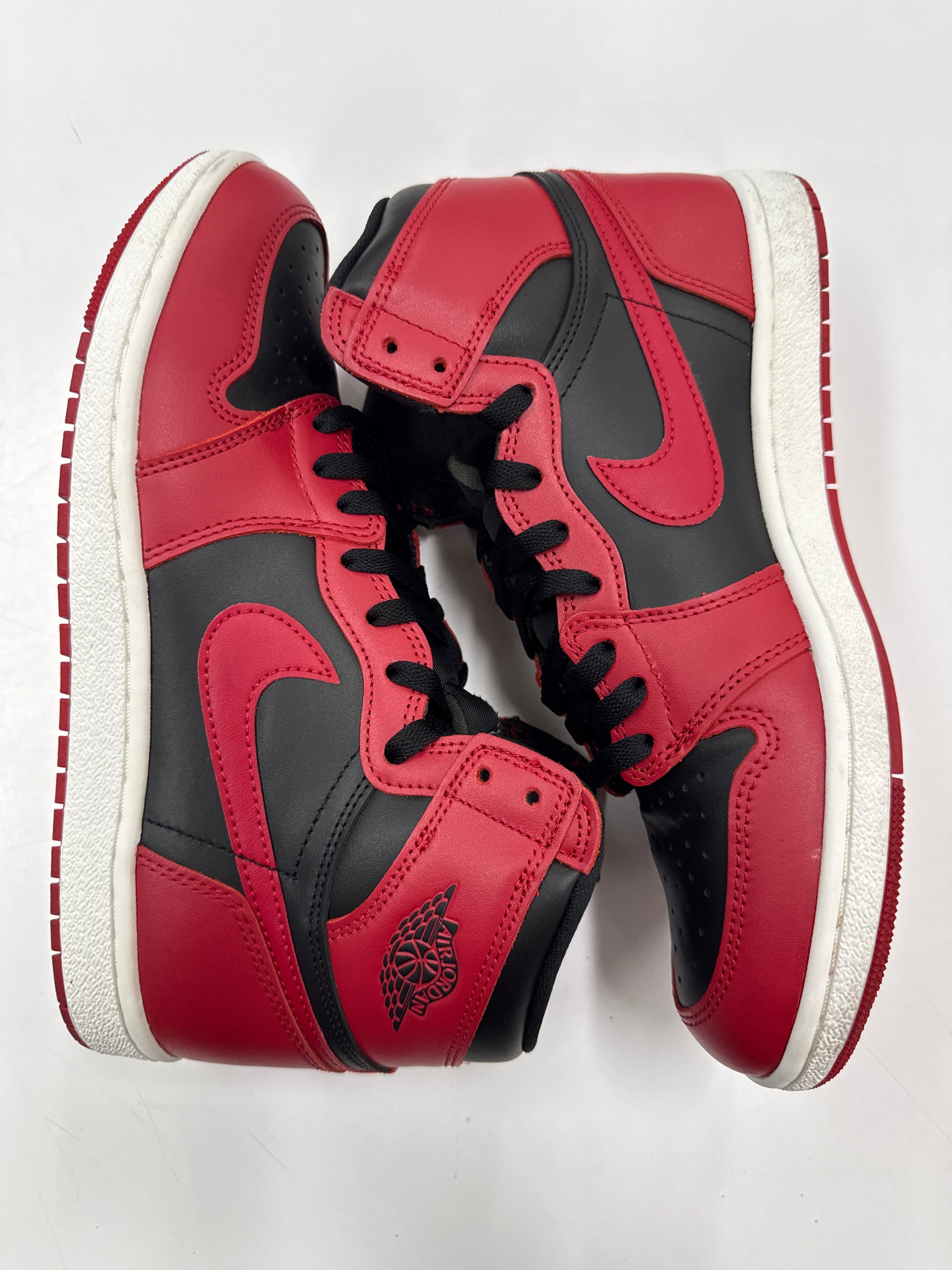 AIR JORDAN 1 HIGH 85 VARSITY RED - SIZE 10 (WORN)