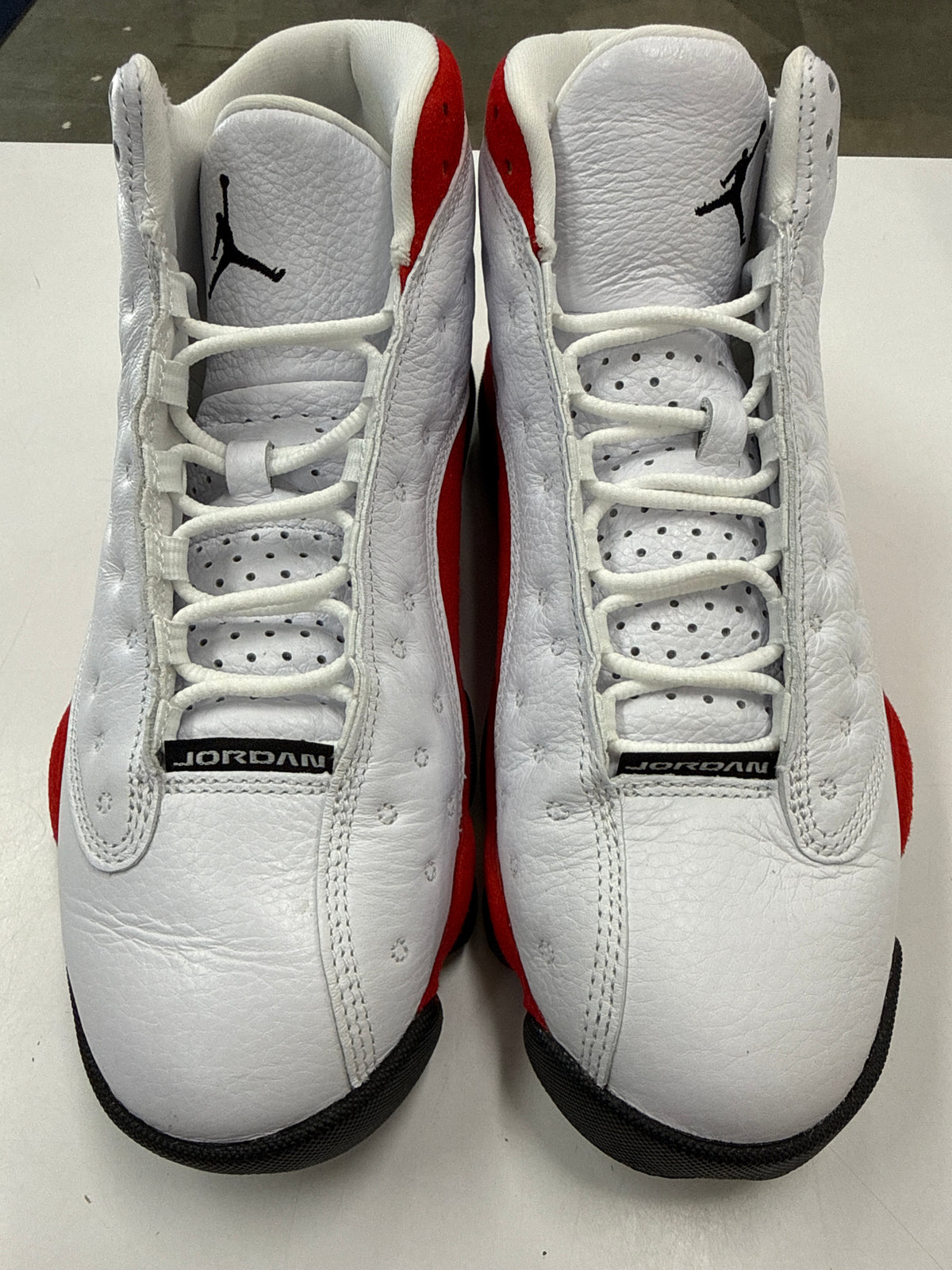 AIR JORDAN 13 OG CHICAGO 2026 - SIZE 8 (WORN)