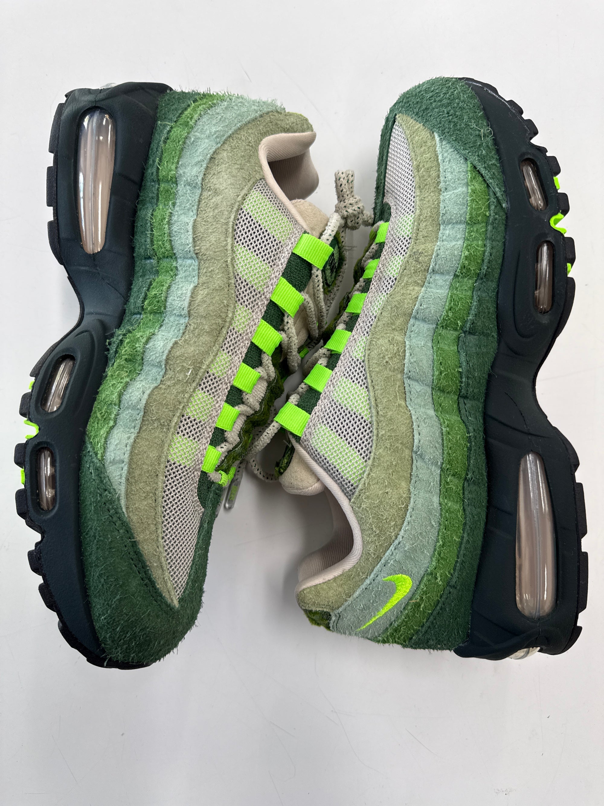 AIR MAX 95 BIG BUBBLE DUCKS OF FEATHER OREGON DUCKS THE WOODS - SIZE 8.5 (WORN)