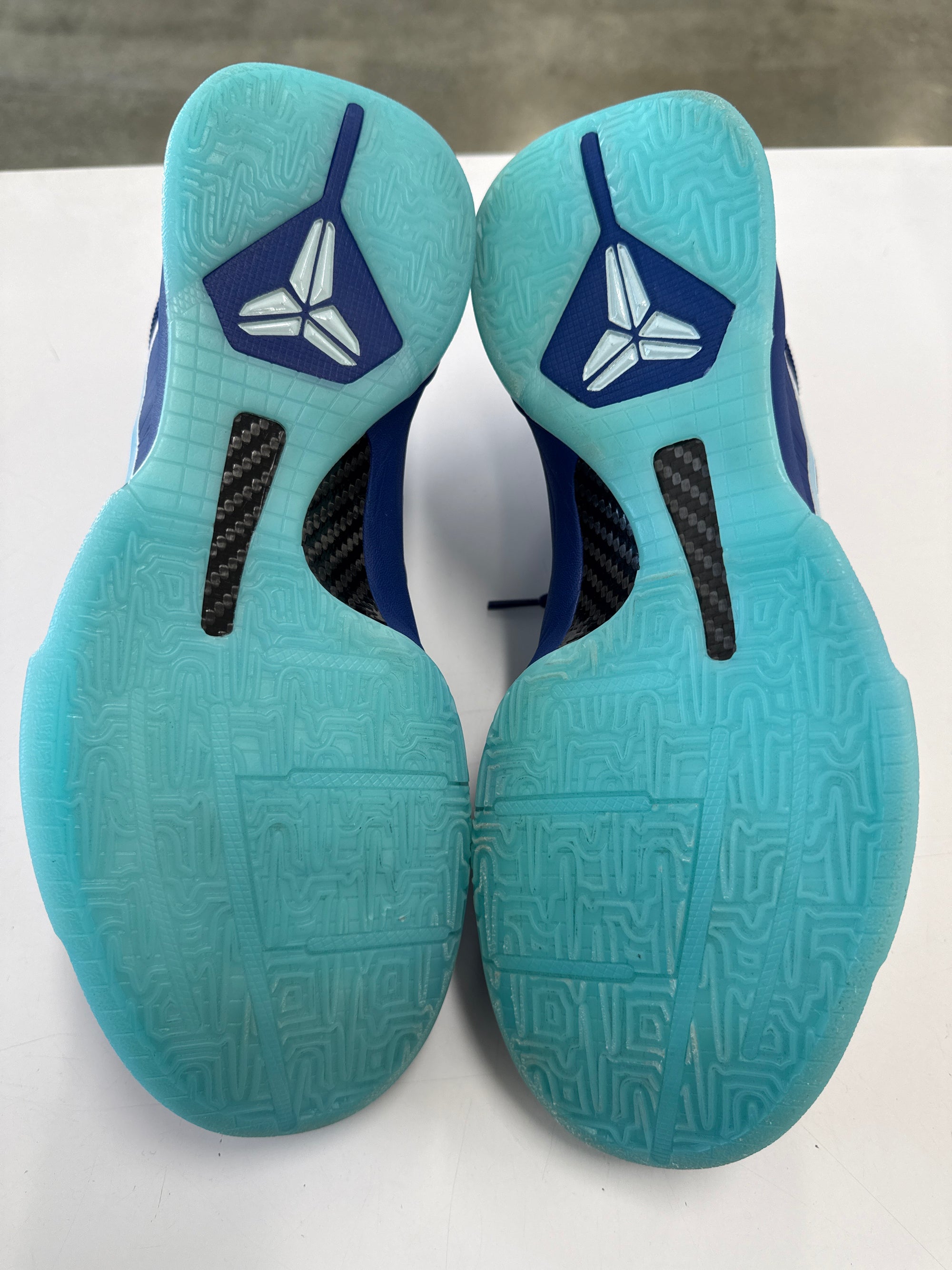 KOBE 5 PROTRO X RAY - SIZE 10.5 (WORN)