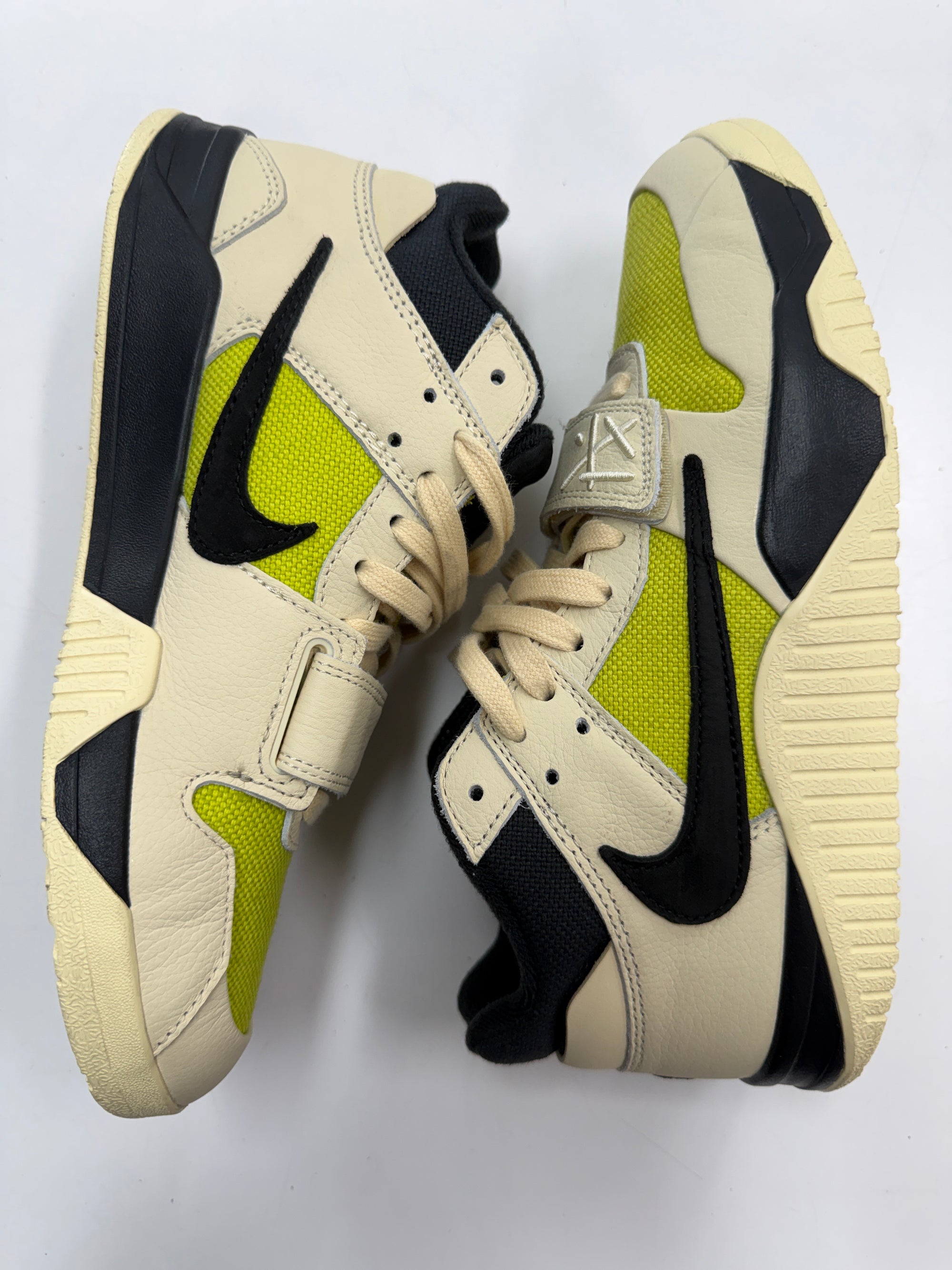 JORDAN JUMPMAN JACK TRAVIS SCOTT BRIGHT CACTUS - SIZE 8.5 (WORN)