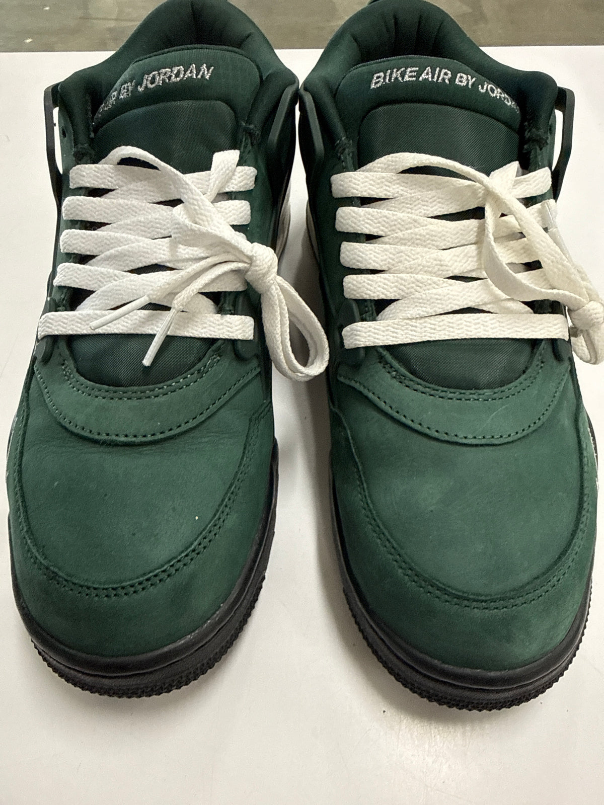 AIR JORDAN 4 NIGEL SYLVESTER GRANDMAS DRIVEWAY - SIZE 8.5 (WORN)