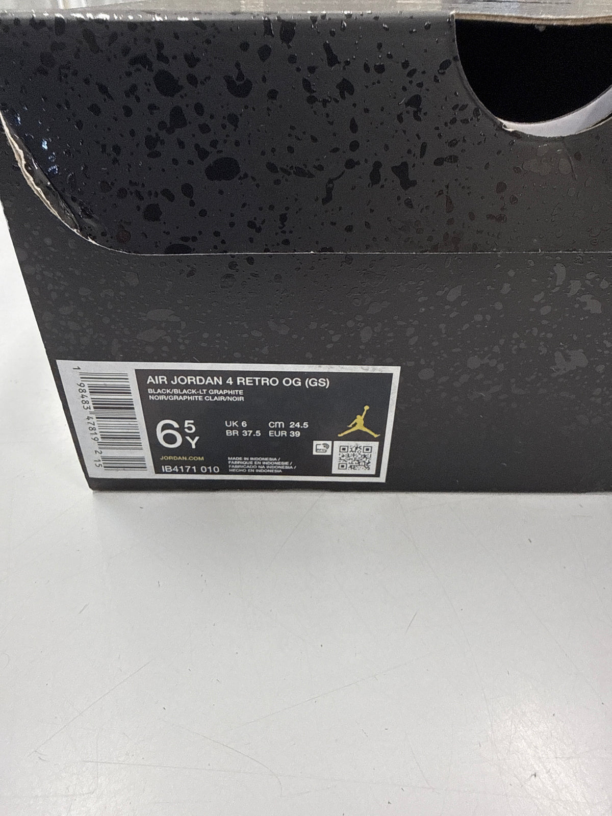 AIR JORDAN 4 GS BLACK CAT 4 2025 - SIZE 6.5Y (WORN)