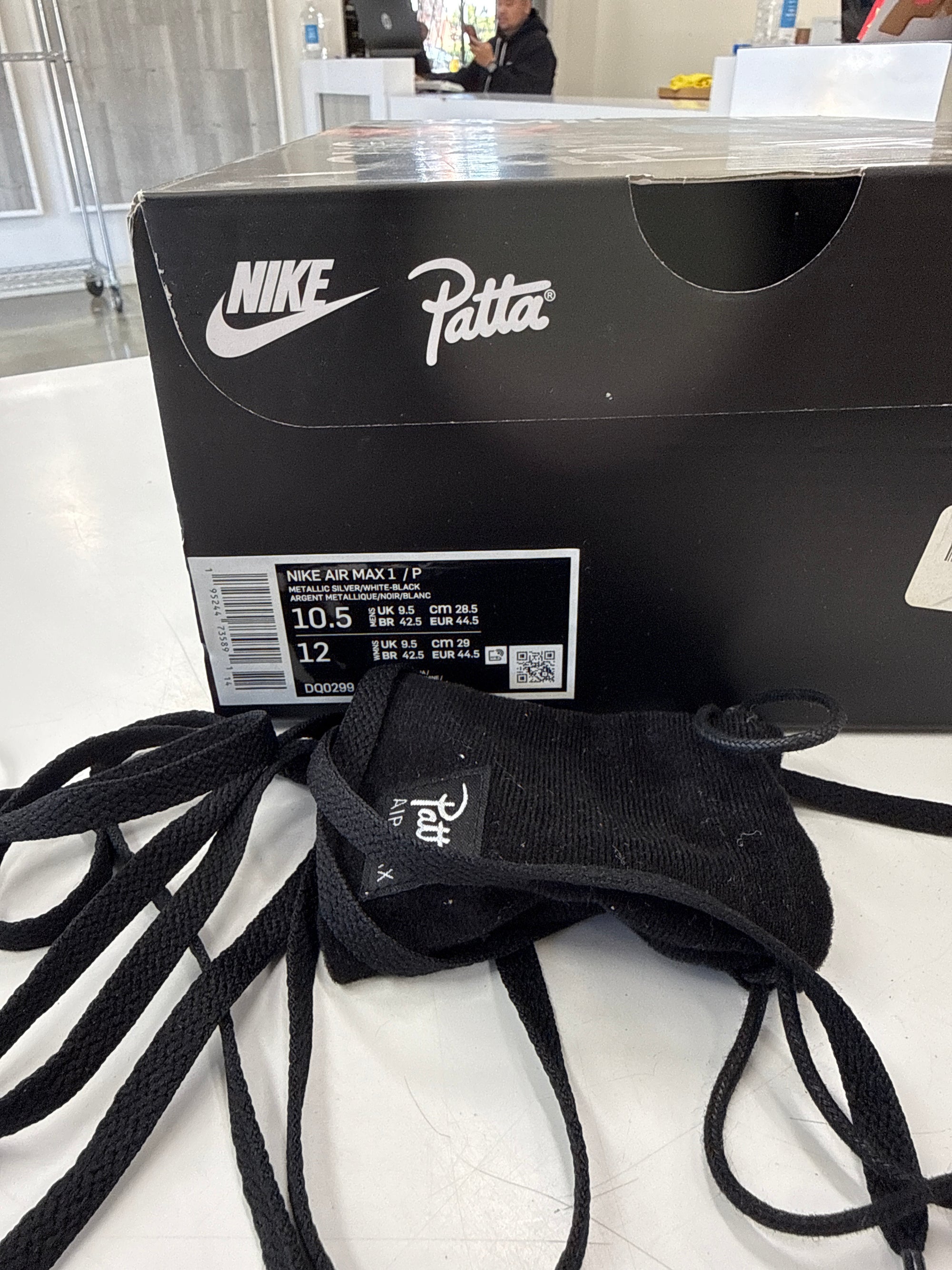 AIR MAX 1 PATTA WAVES BLACK - SIZE 10.5 (WORN)