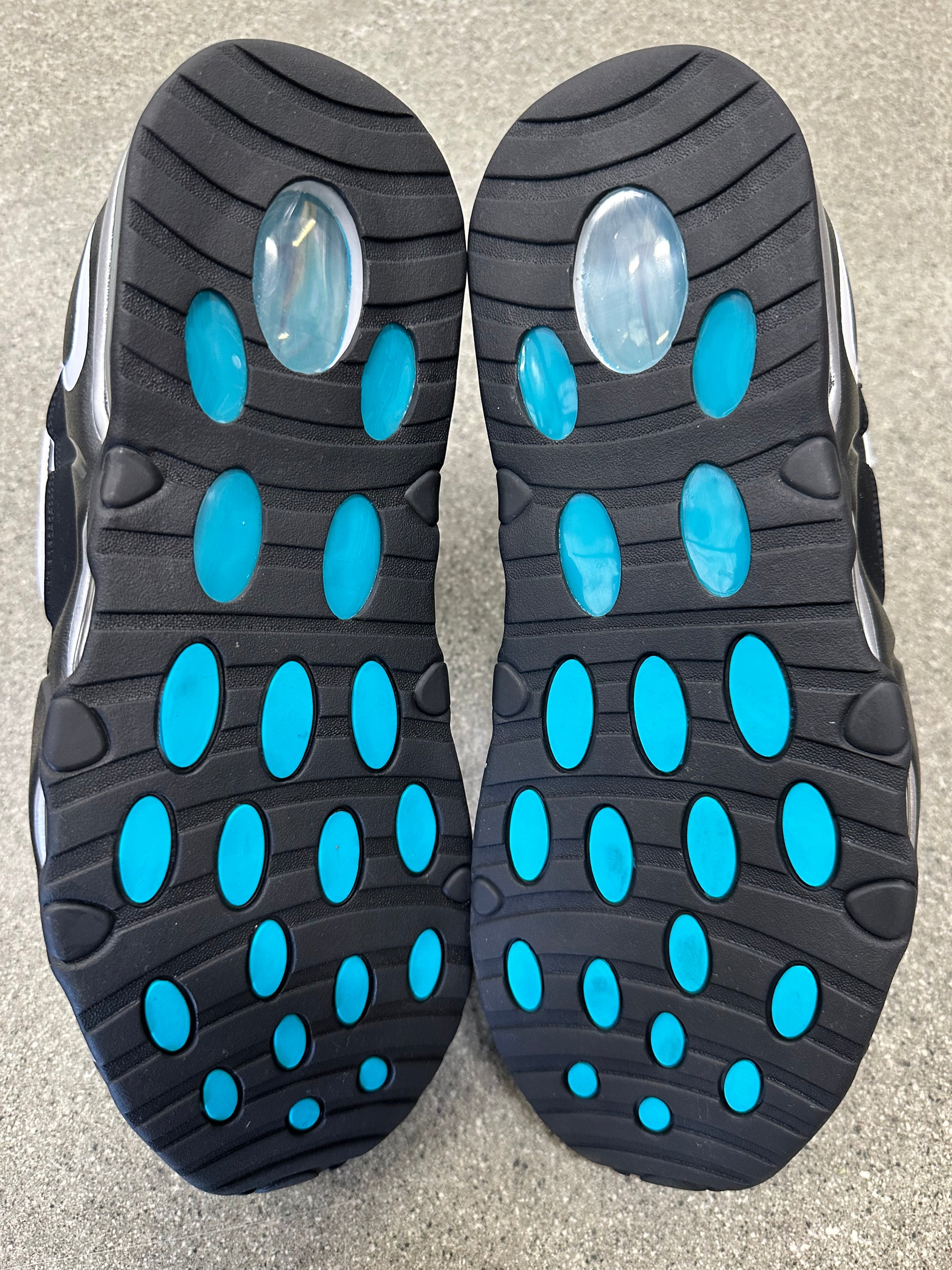 AIR MAX UPTEMPO 95 WHITE BLACK TEAL - SIZE 11 (WORN)