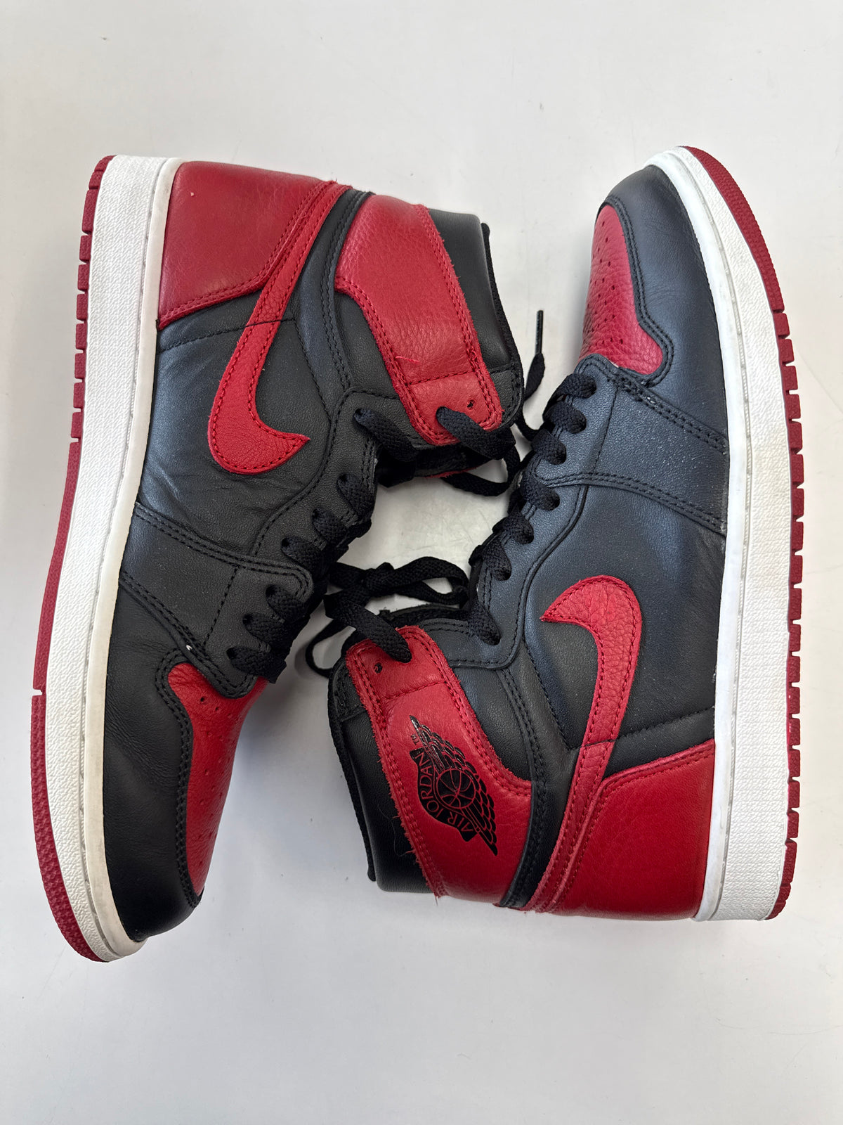 AIR JORDAN 1 HIGH BRED 2016 - SIZE 9.5 (WORN)