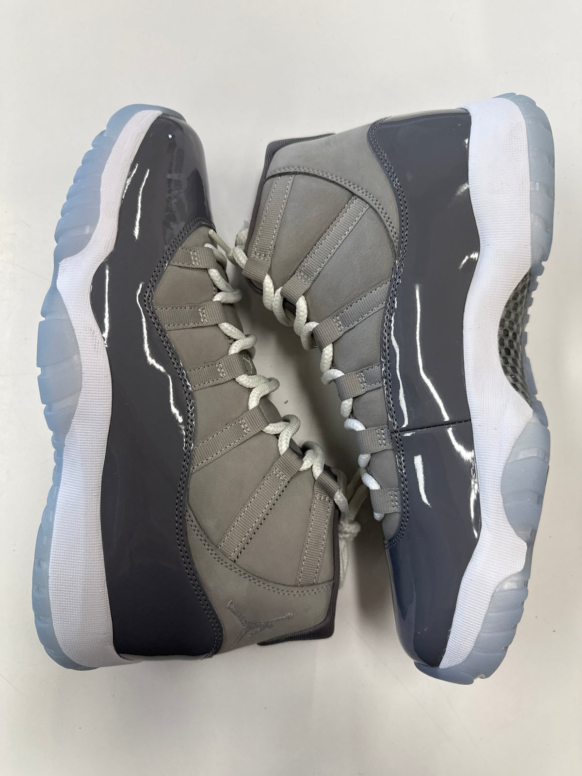 AIR JORDAN 11 COOL GREY 2021 - SIZE 11 (WORN)