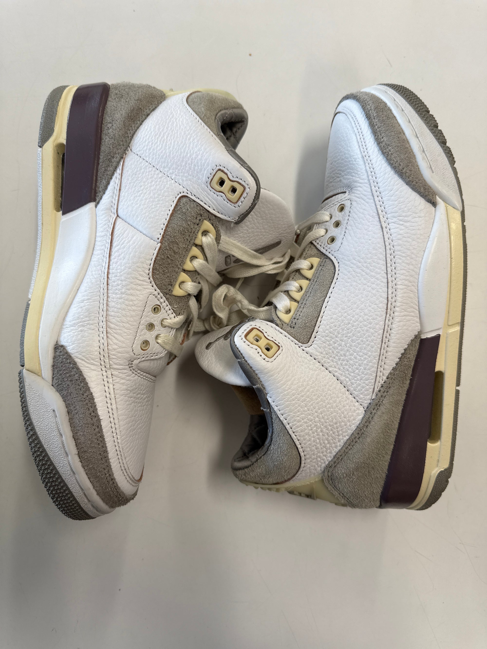 WMNS AIR JORDAN 3 A MA MANIERE WHITE - SIZE W9.5 M8 (WORN)