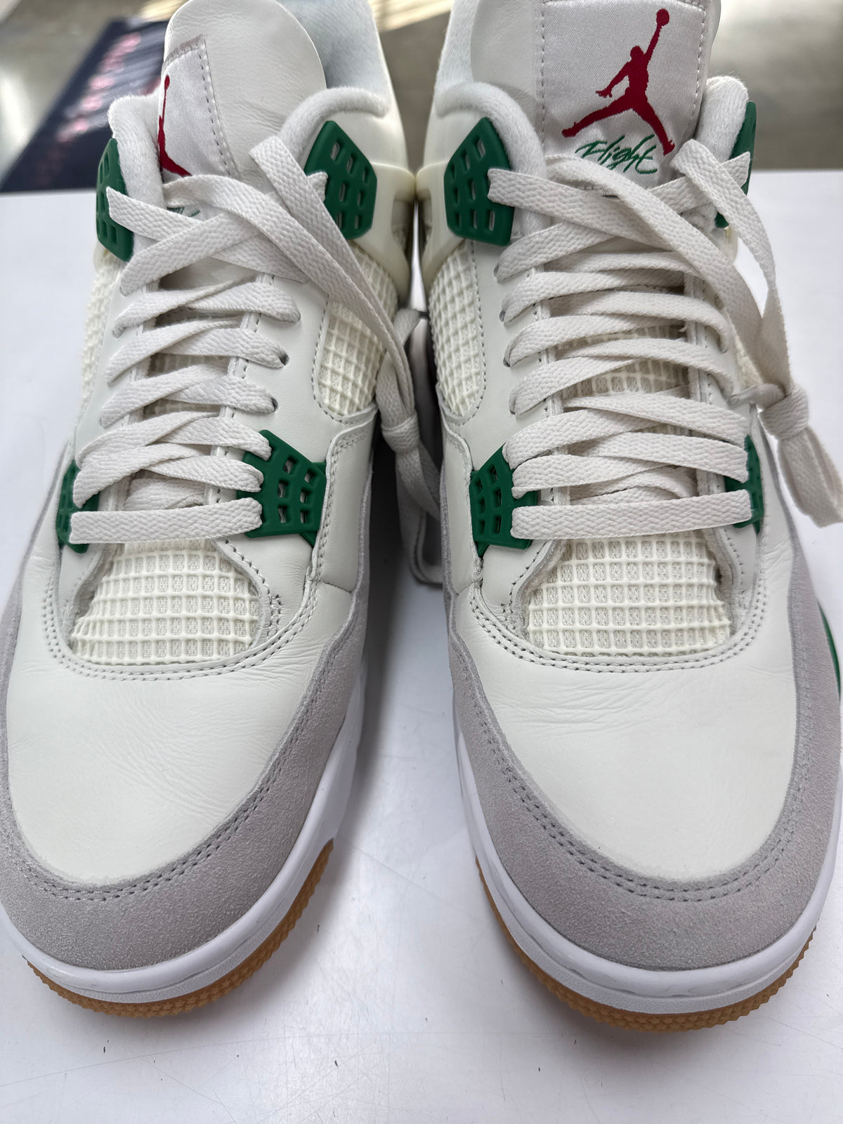 AIR JORDAN 4 SB PINE GREEN - SIZE 12 (WORN) - SUPER CLEAN