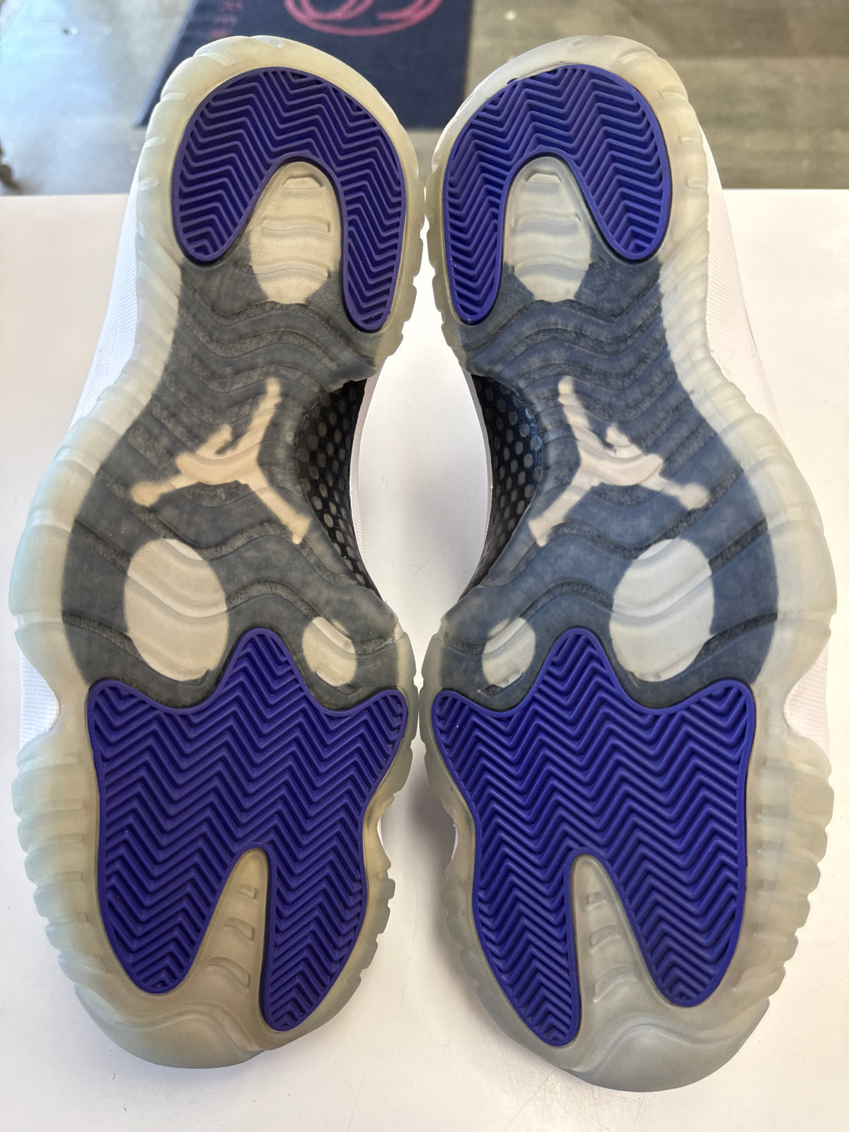 AIR JORDAN 11 CONCORD 2018 -  SIZE 13 (WORN)