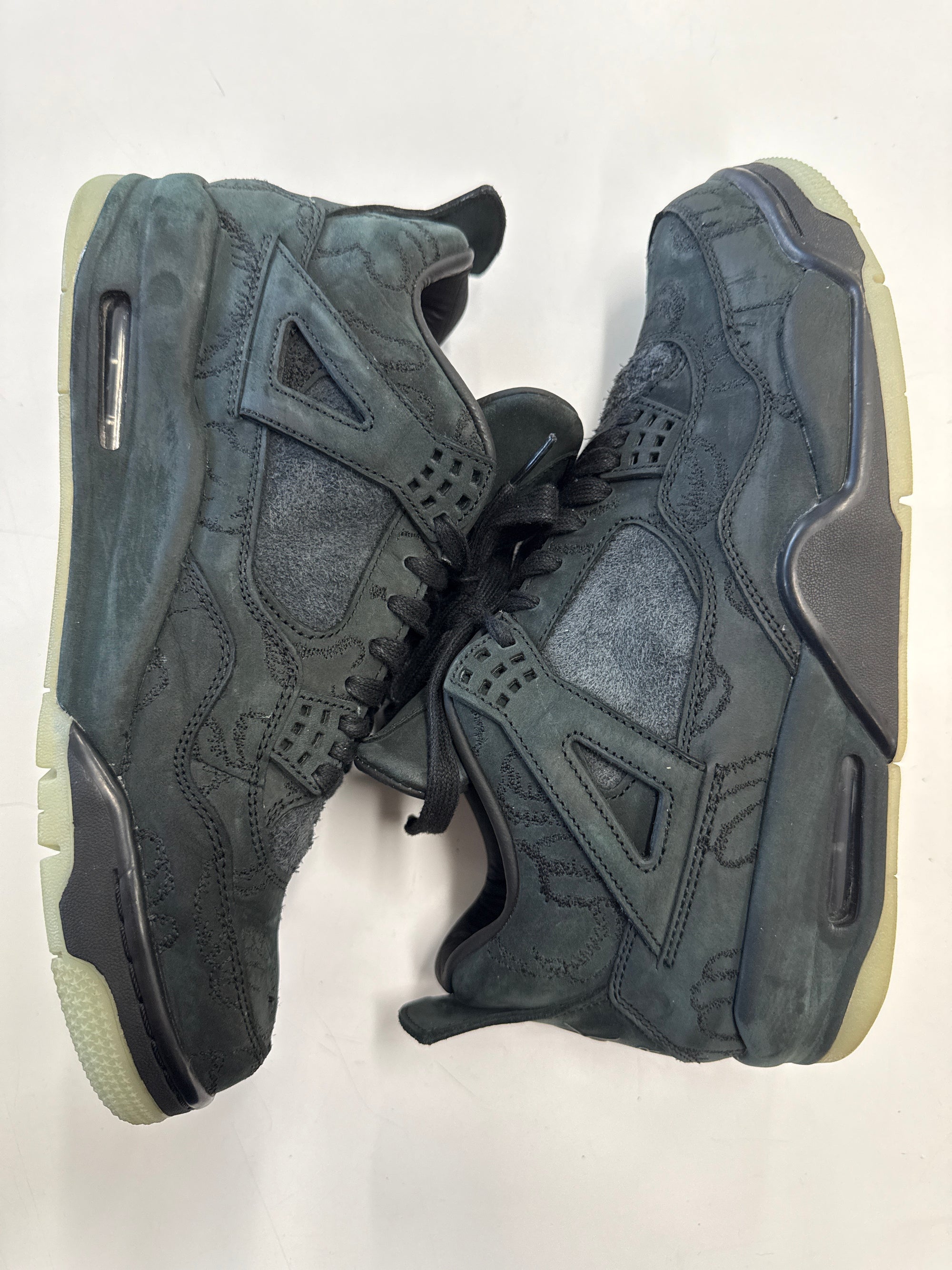 AIR JORDAN 4 KAWS BLACK - SIZE 10 (WORN)