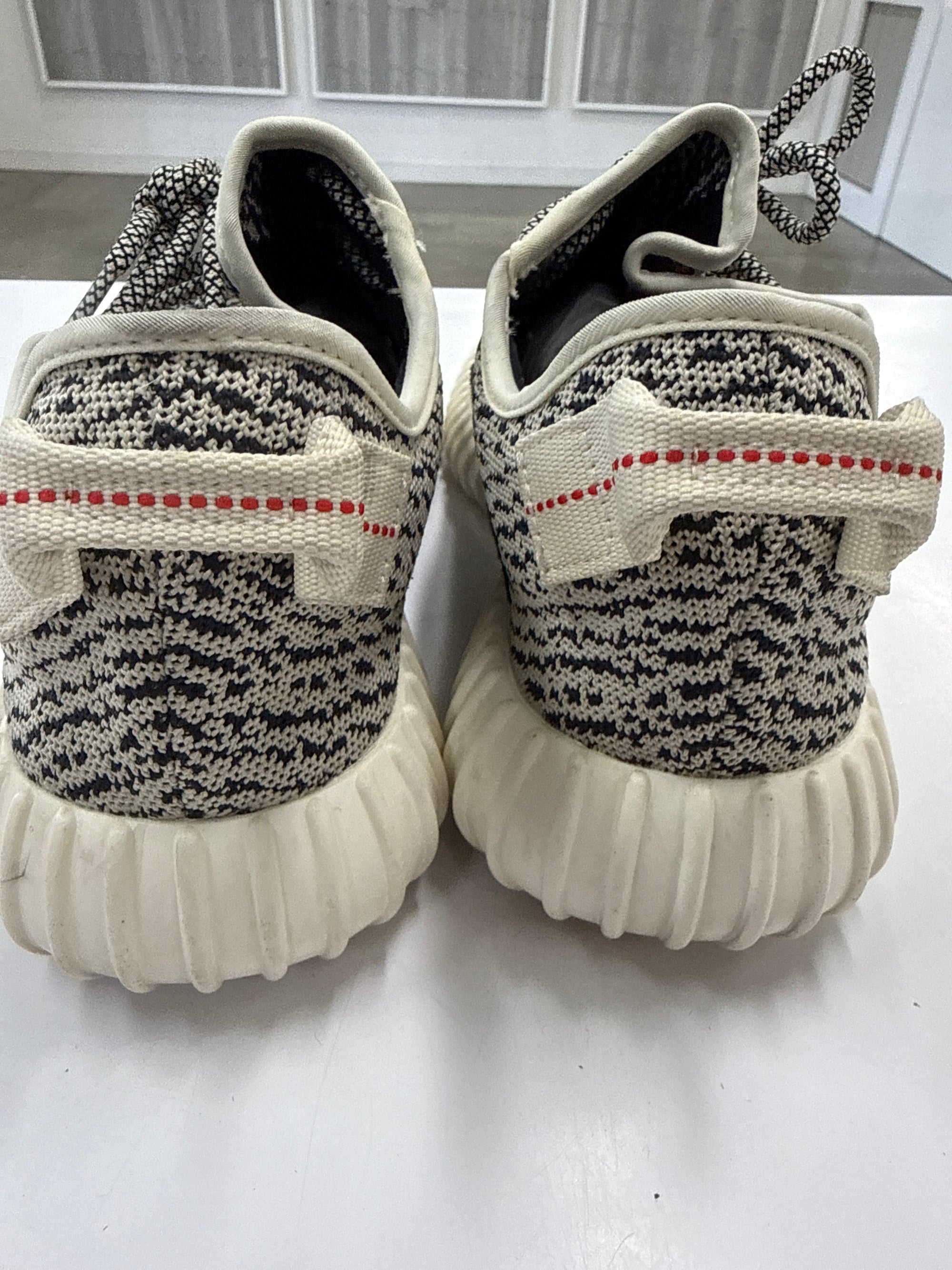 YEEZY BOOST 350 TURTLEDOVE 2022 - SIZE 10 (WORN)